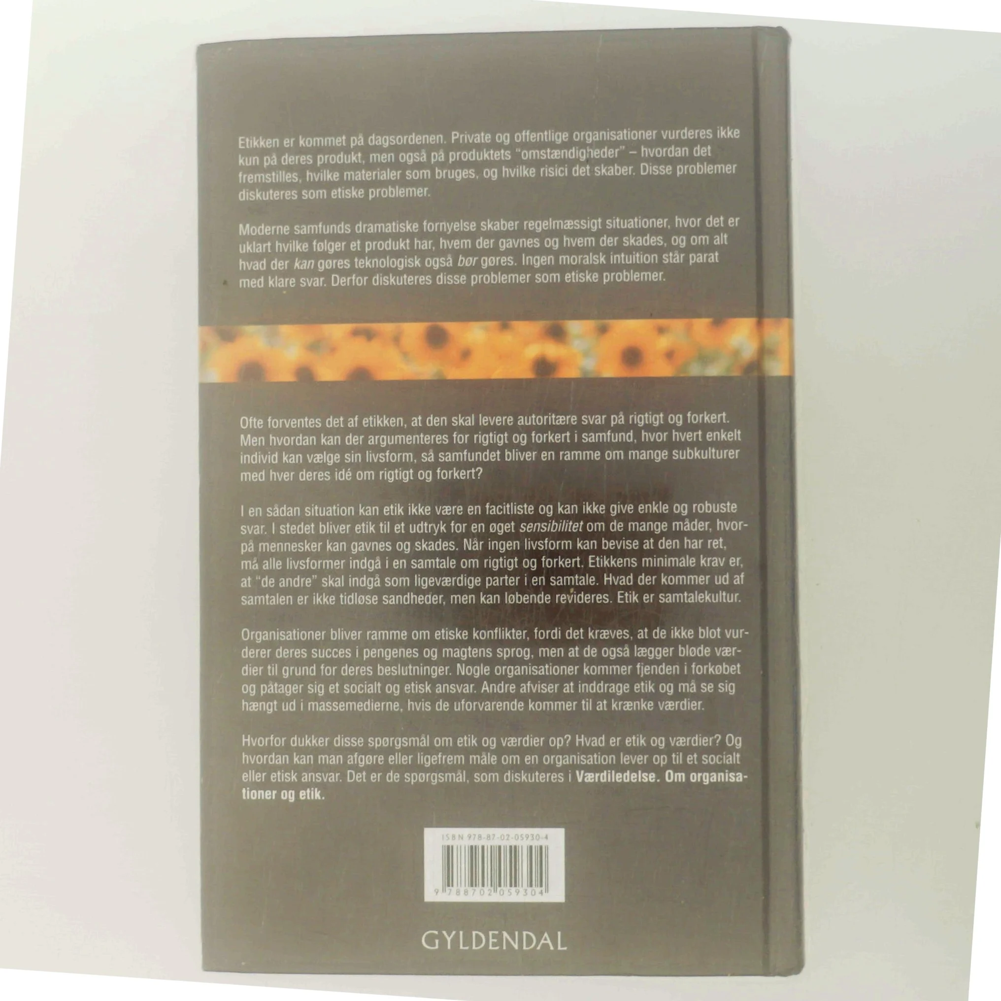 Værdiledelse : om organisationer og etik af Ole Thyssen (Bog)