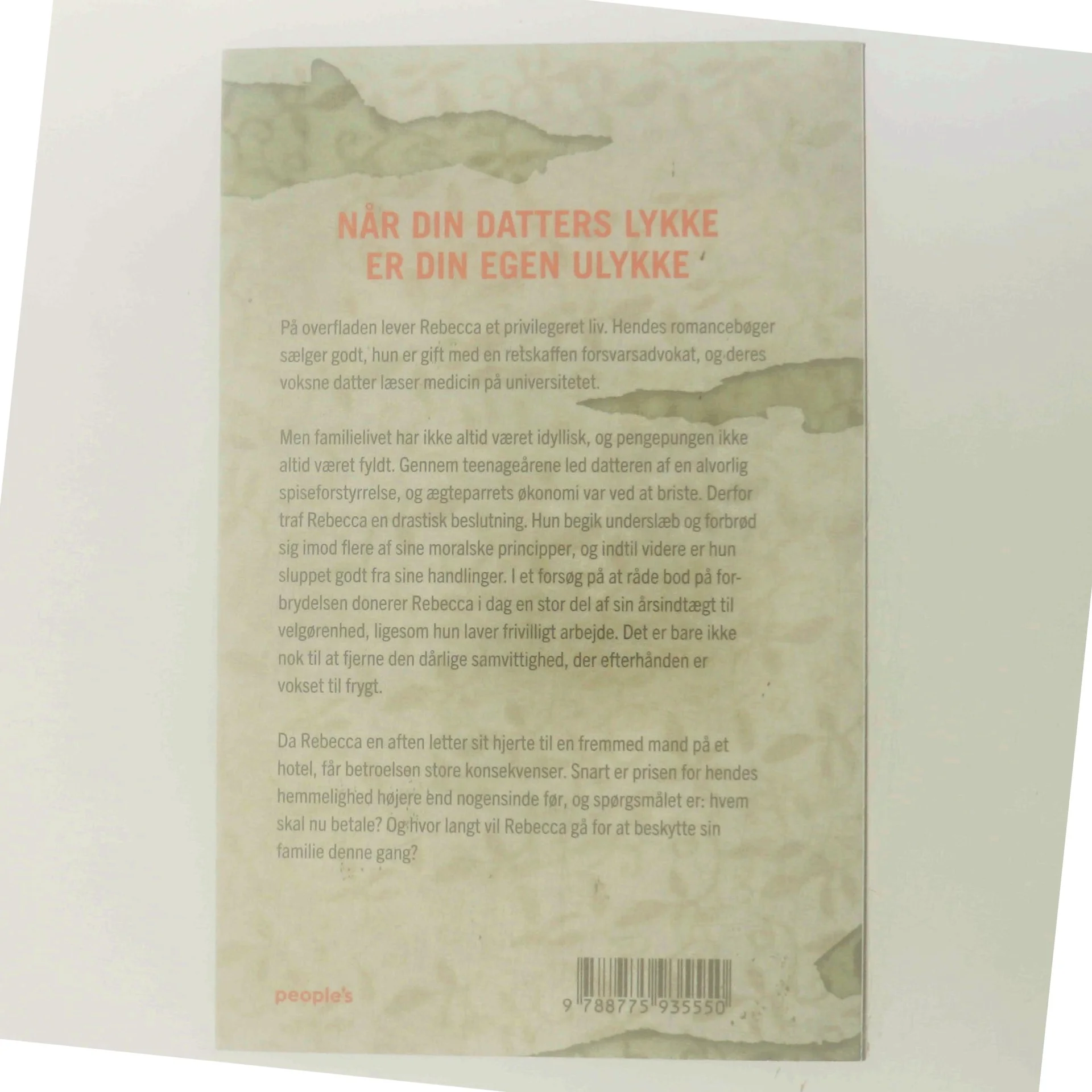 Det bliver i familien : spændingsroman af Britt Tippins (f. 1971) (Bog)