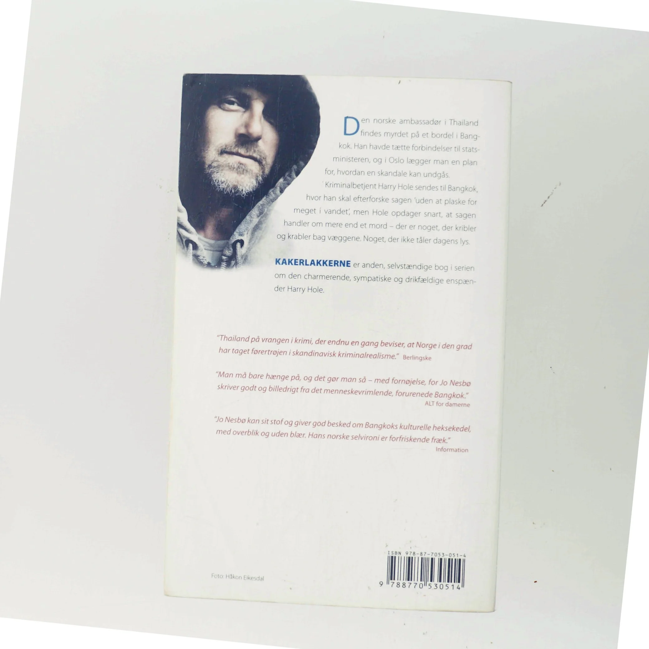 Kakerlakkerne af Jo Nesbø (Bog)