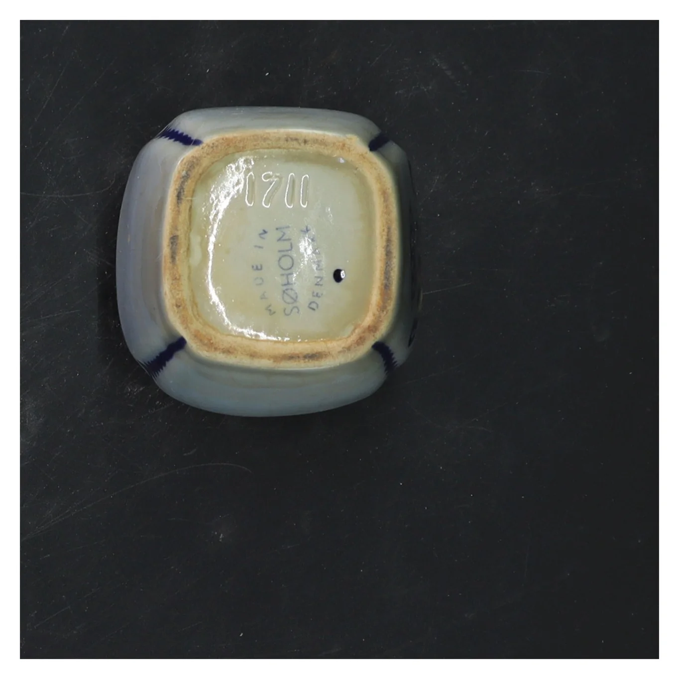 Keramik krydderikrukke med korklåg fra Søholm (str. 9,5x6 cm)