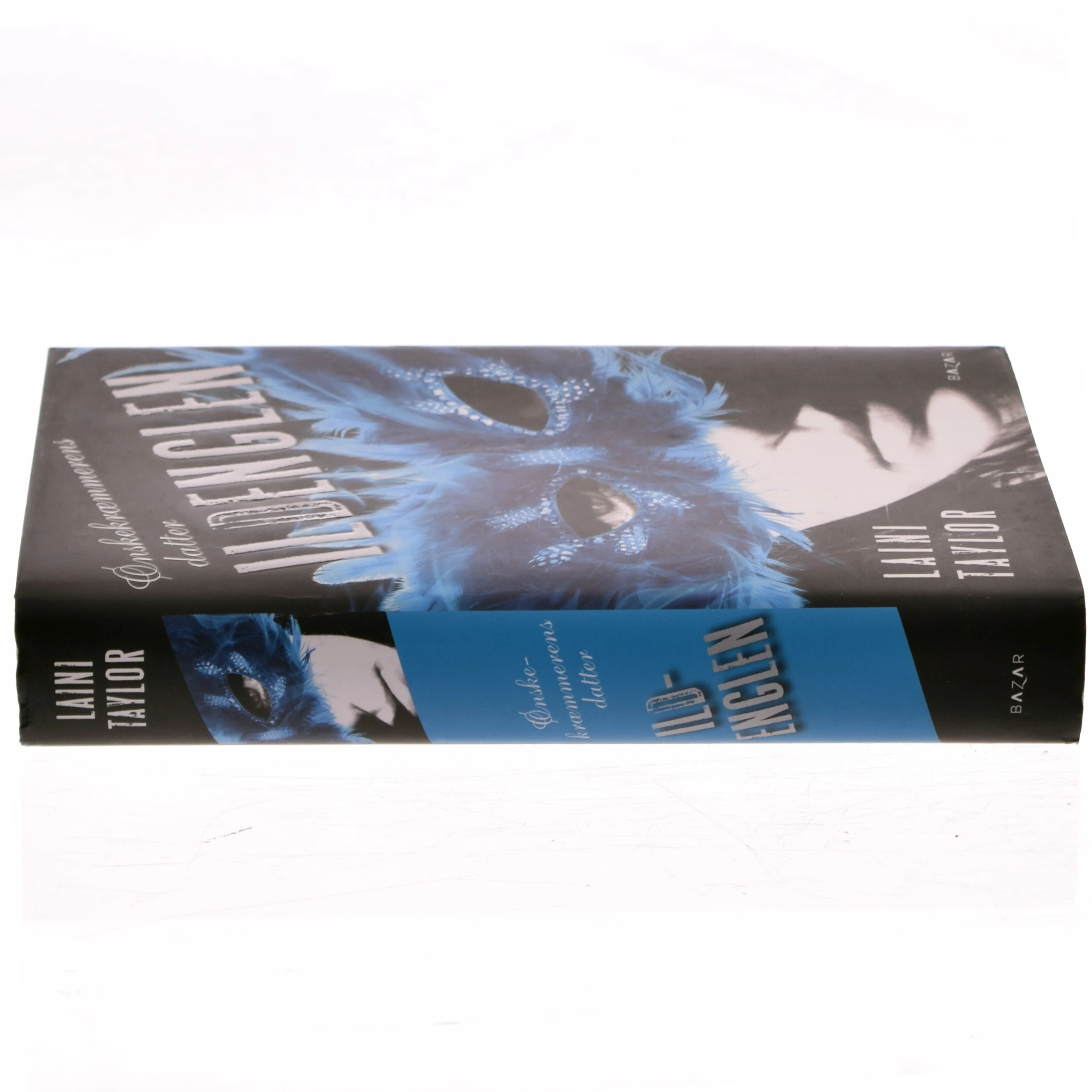 Ildenglen af Laini Taylor (Bog)