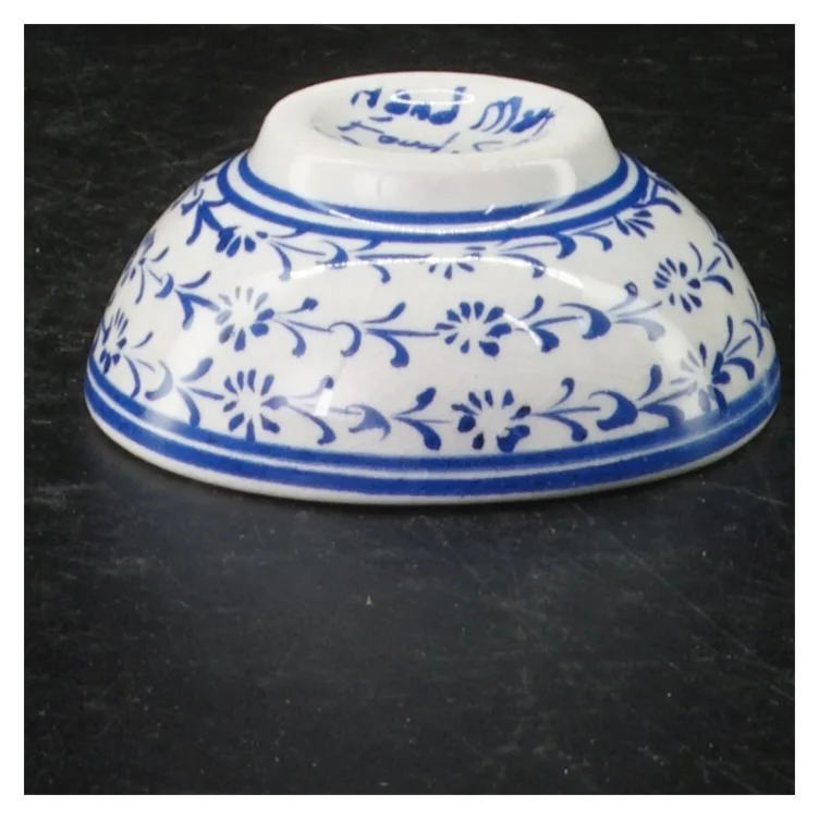 Blå og hvid porcelænsskål (str. 8 cm)