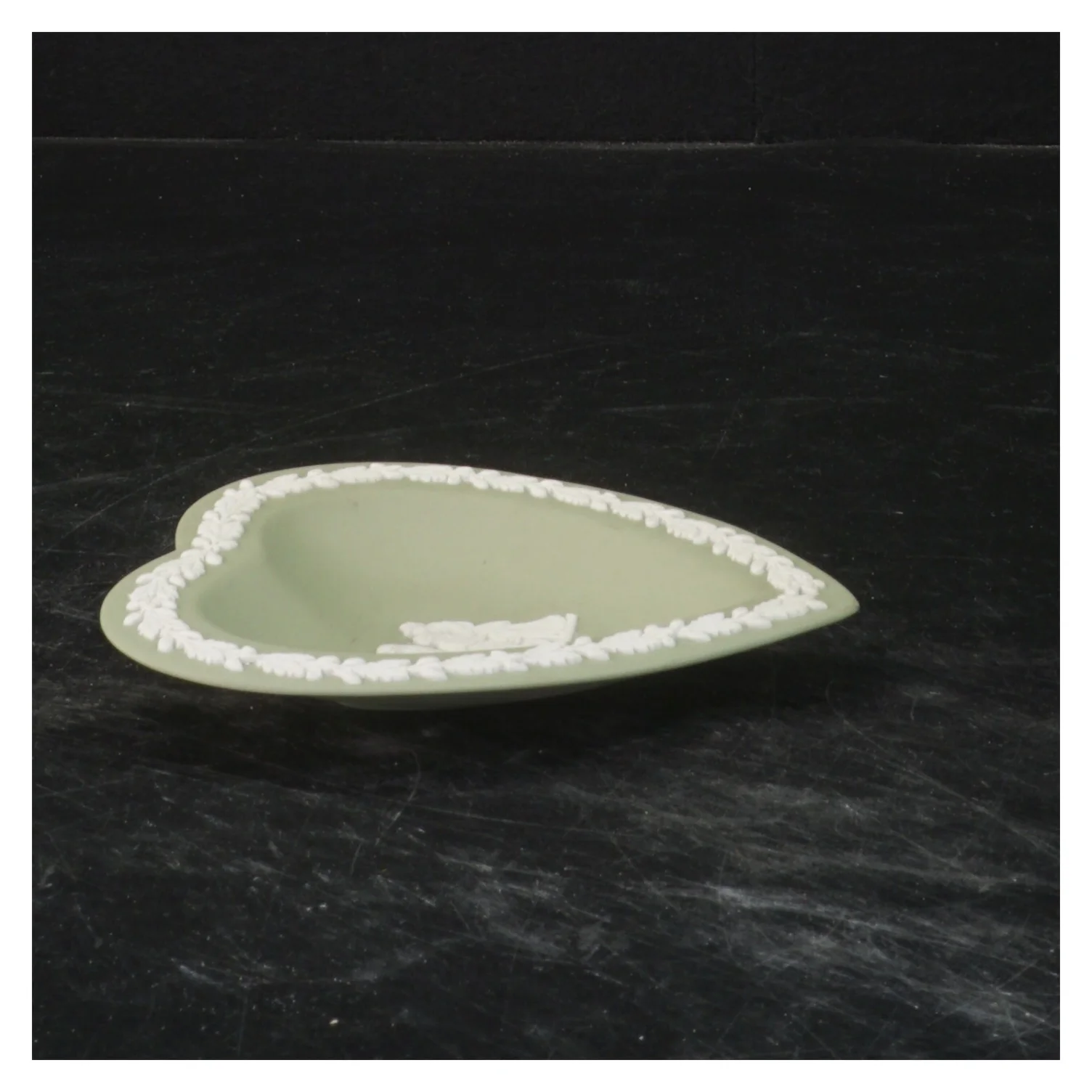 Hjerteformet dekoration skål (str. 12x11 cm)