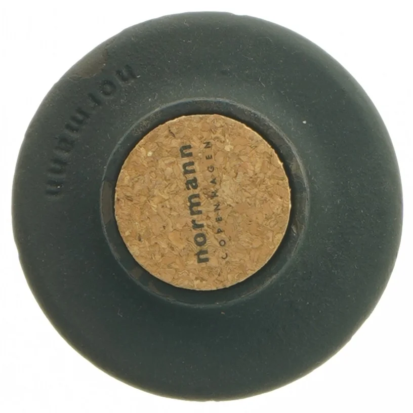 Normann Copenhagen holder med korkprop (str. Ø 10 cm) fra Normann Copenhagen