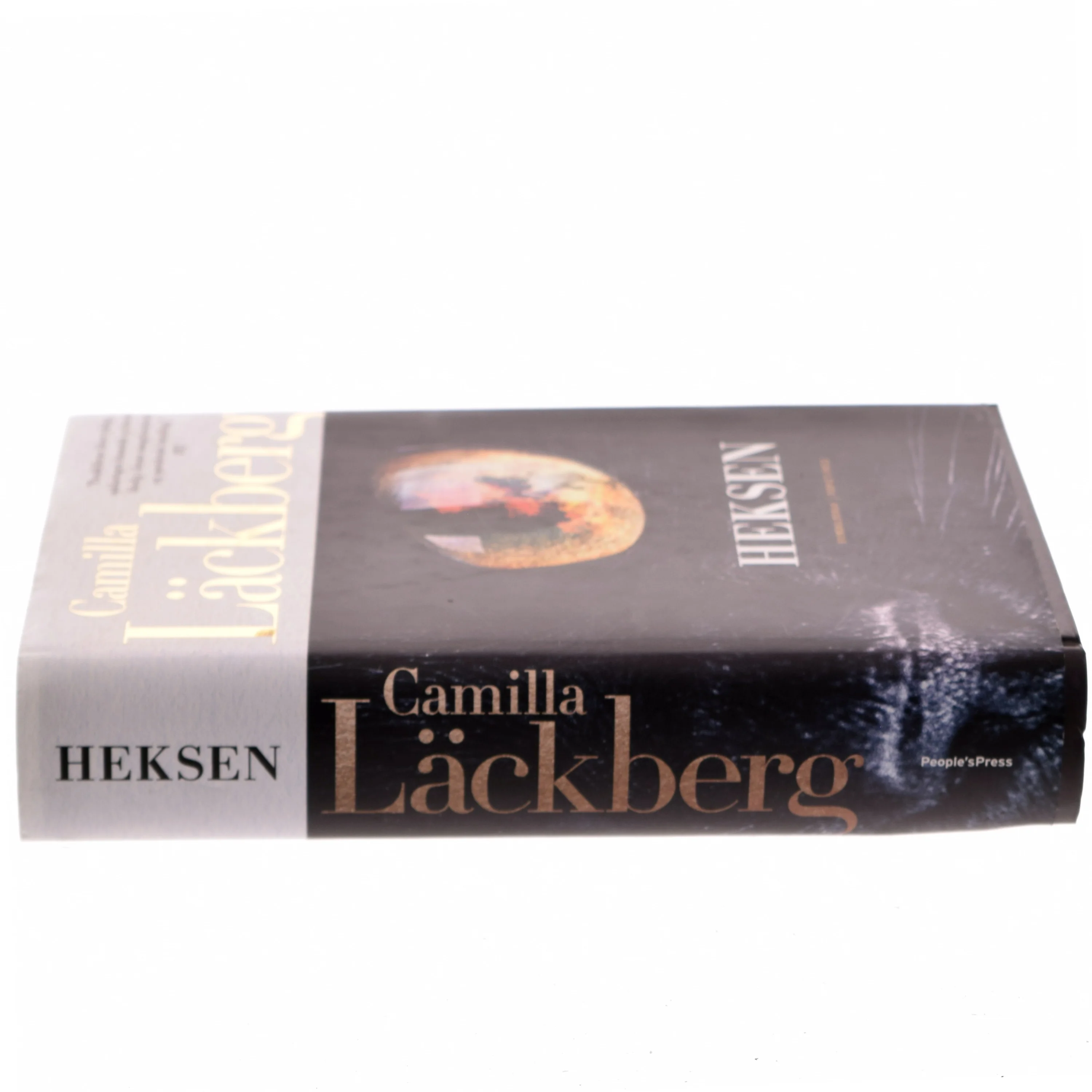 Heksen : kriminalroman af Camilla Läckberg (Bog)