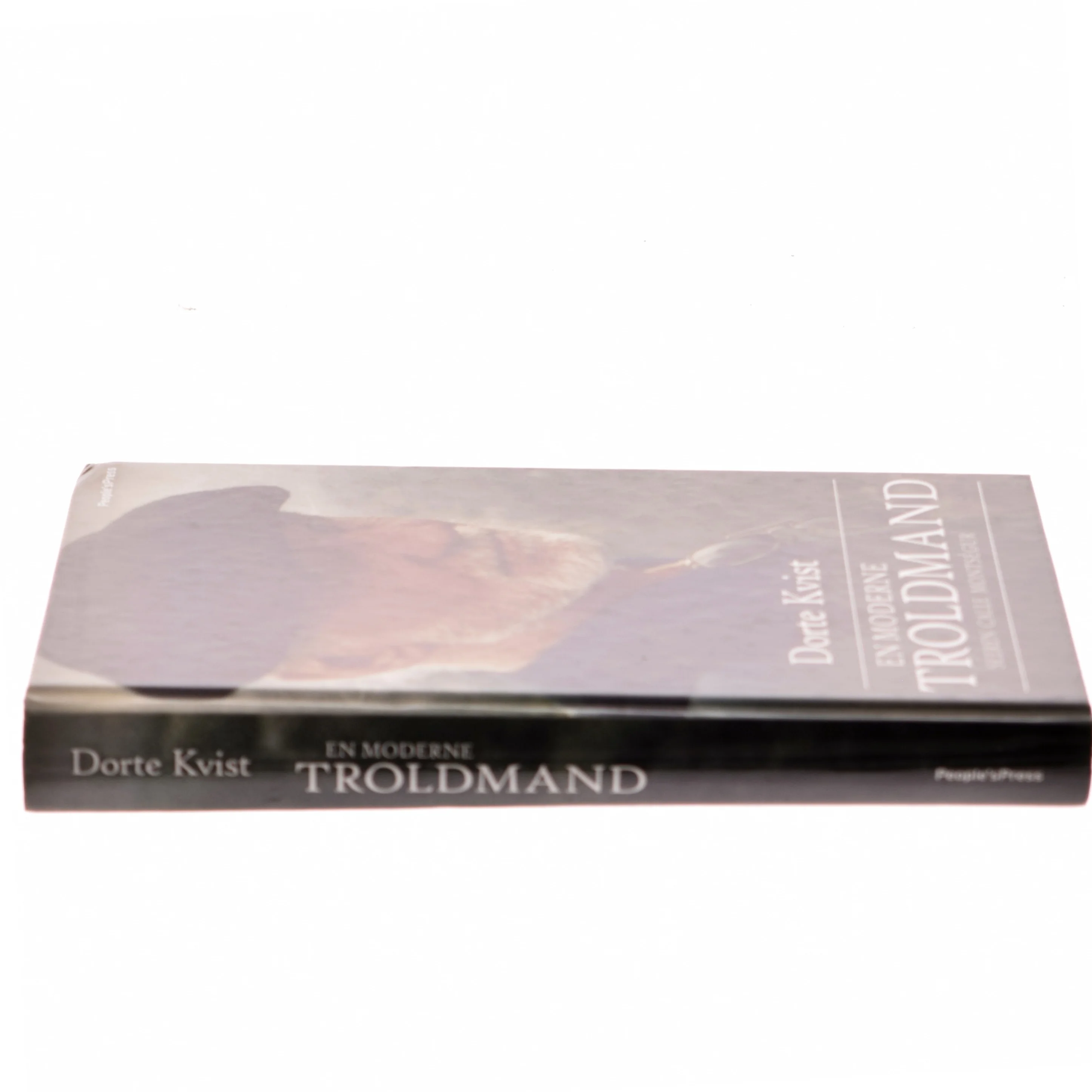 En moderne troldmand : seeren Calle Montségur af Dorte Kvist (f. 1959-03-25) (Bog)