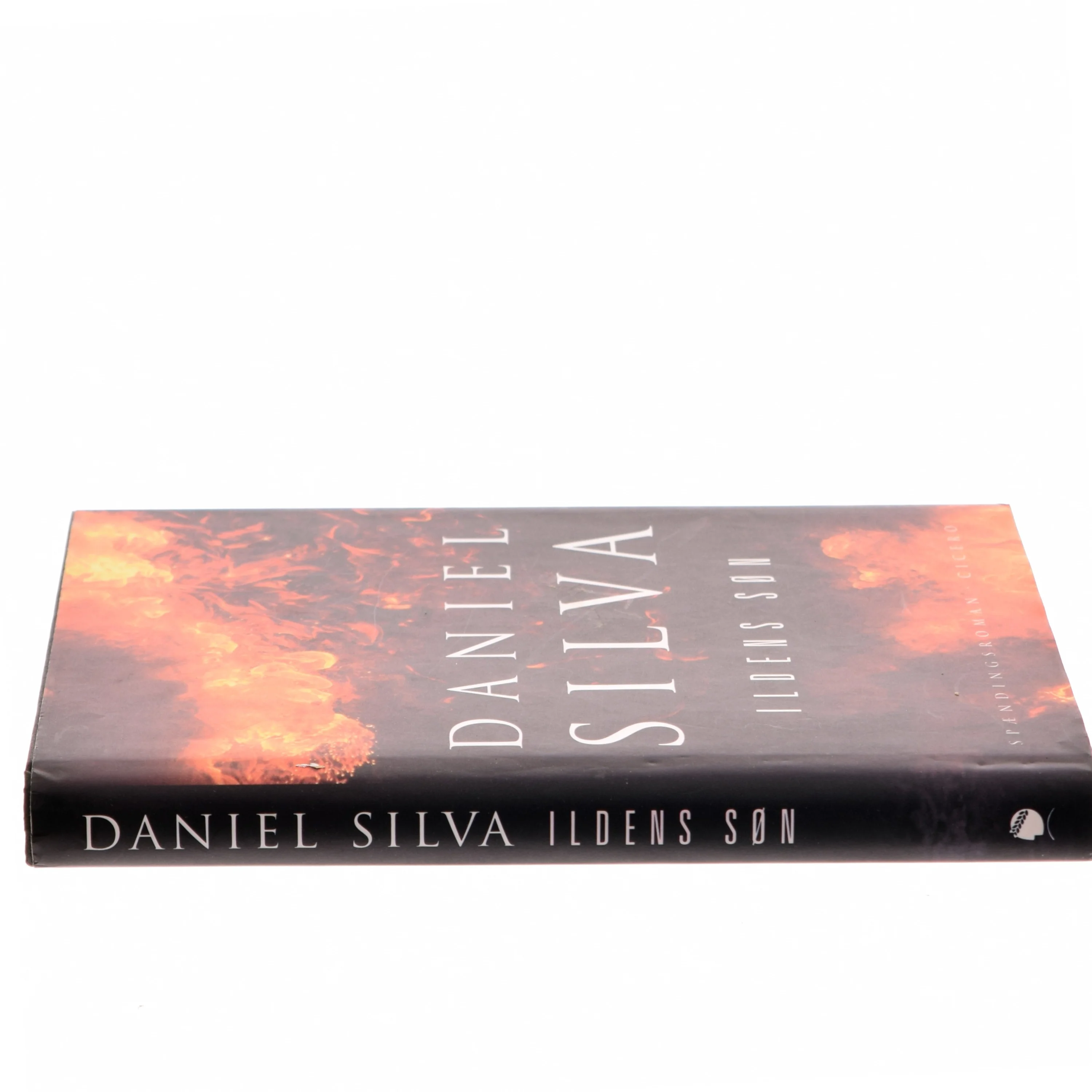 Ildens søn af Daniel Silva (Bog)