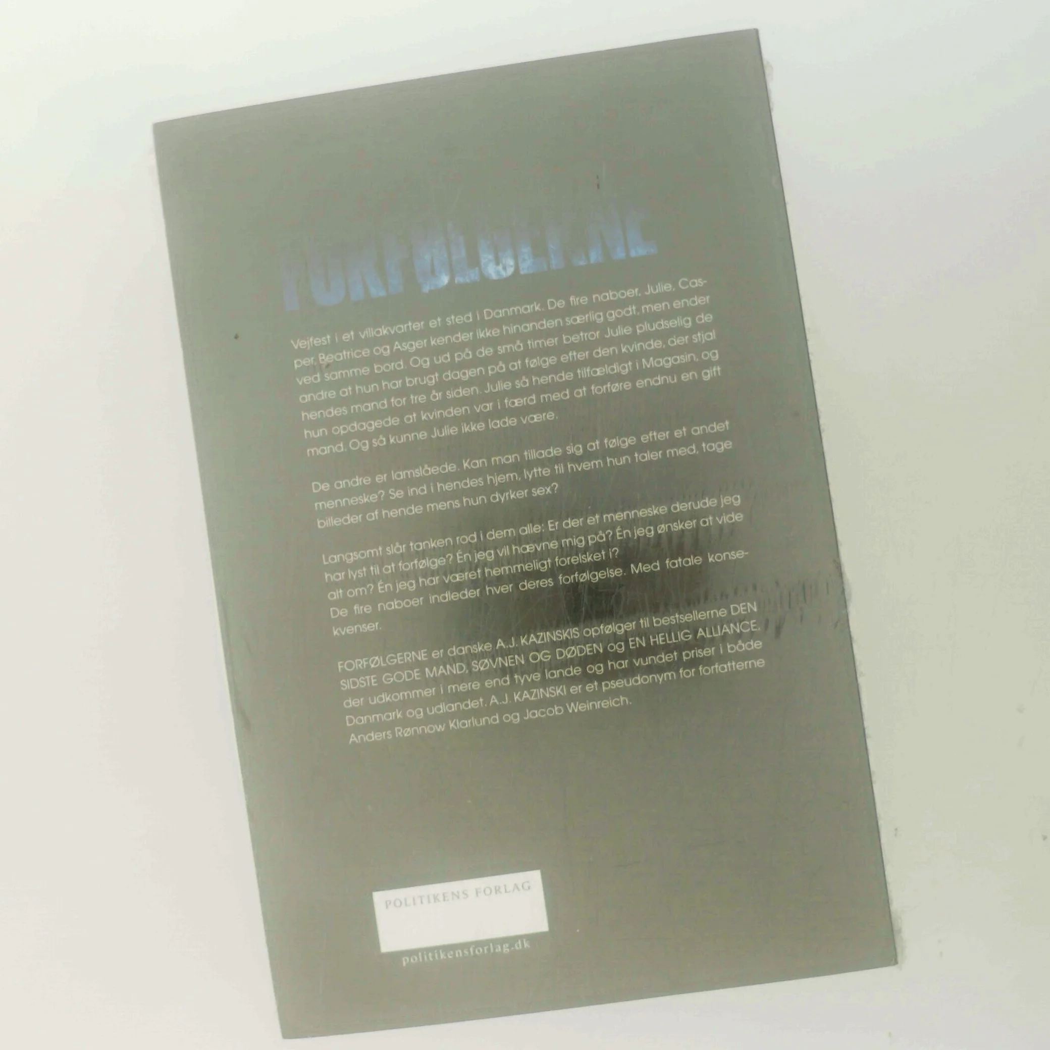 Forfølgerne af A.J. Kazinski (Bog)