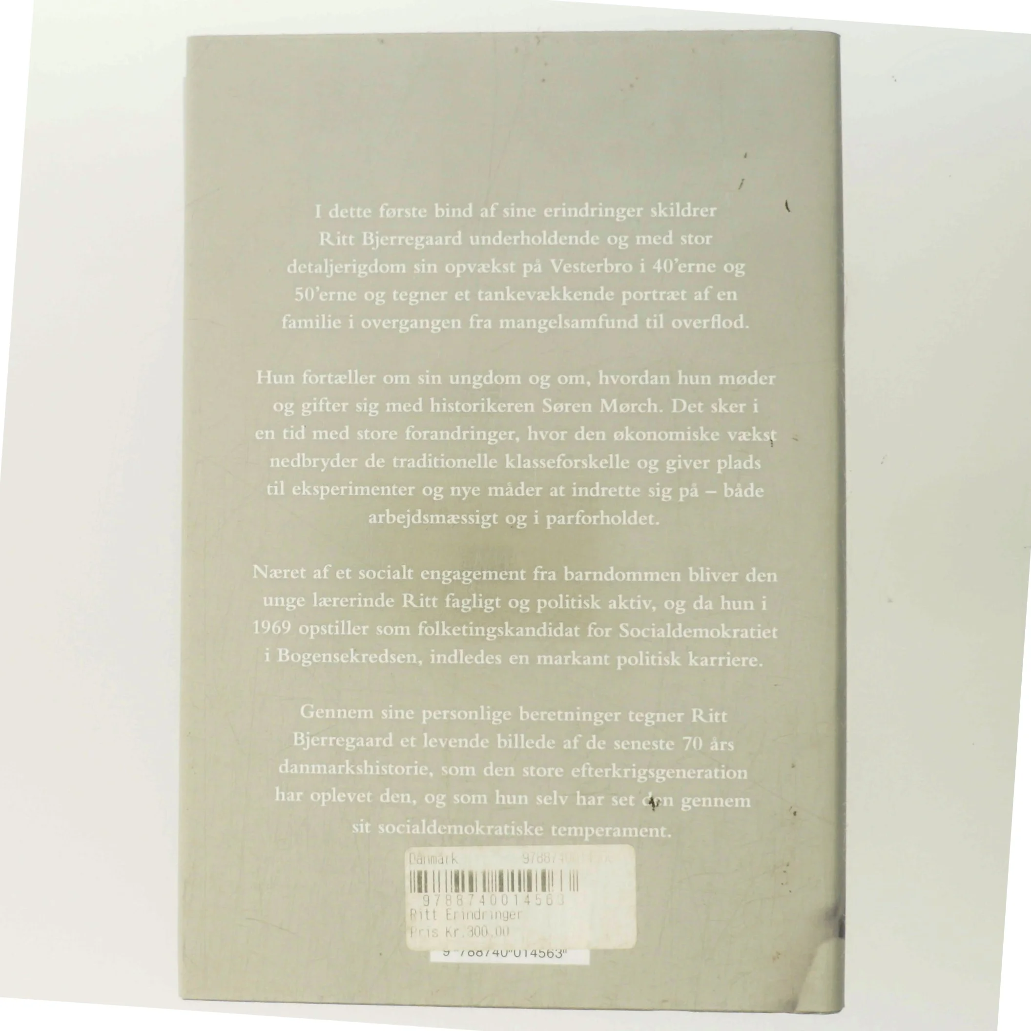 Ritt : erindringer af Ritt Bjerregaard (Bog)