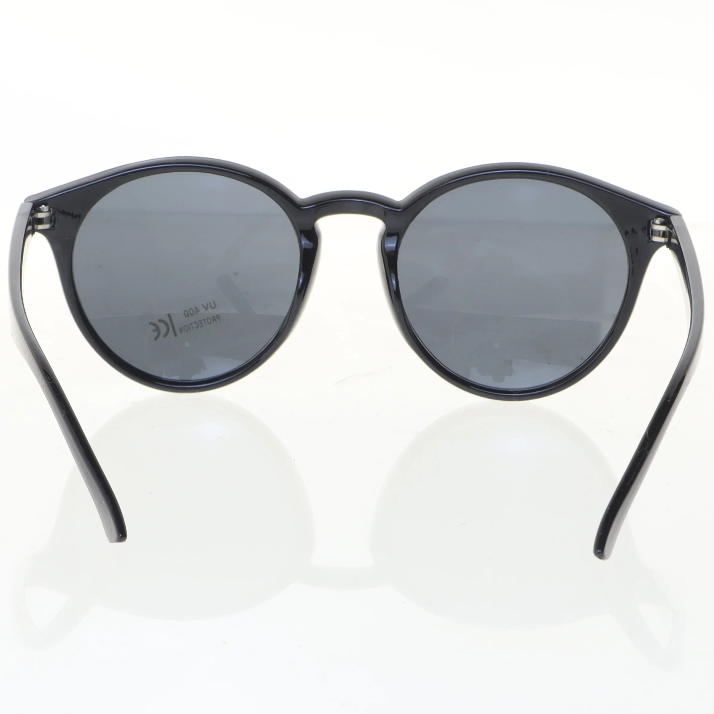 Solbriller med runde glas fra Pepsi (str. 14 cm)