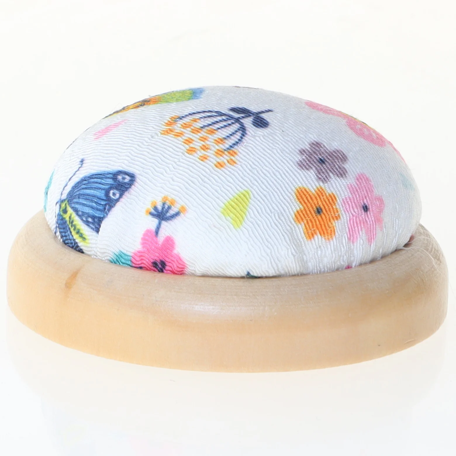 Nålepude med blomstermønster (str. Ø 7 cm)