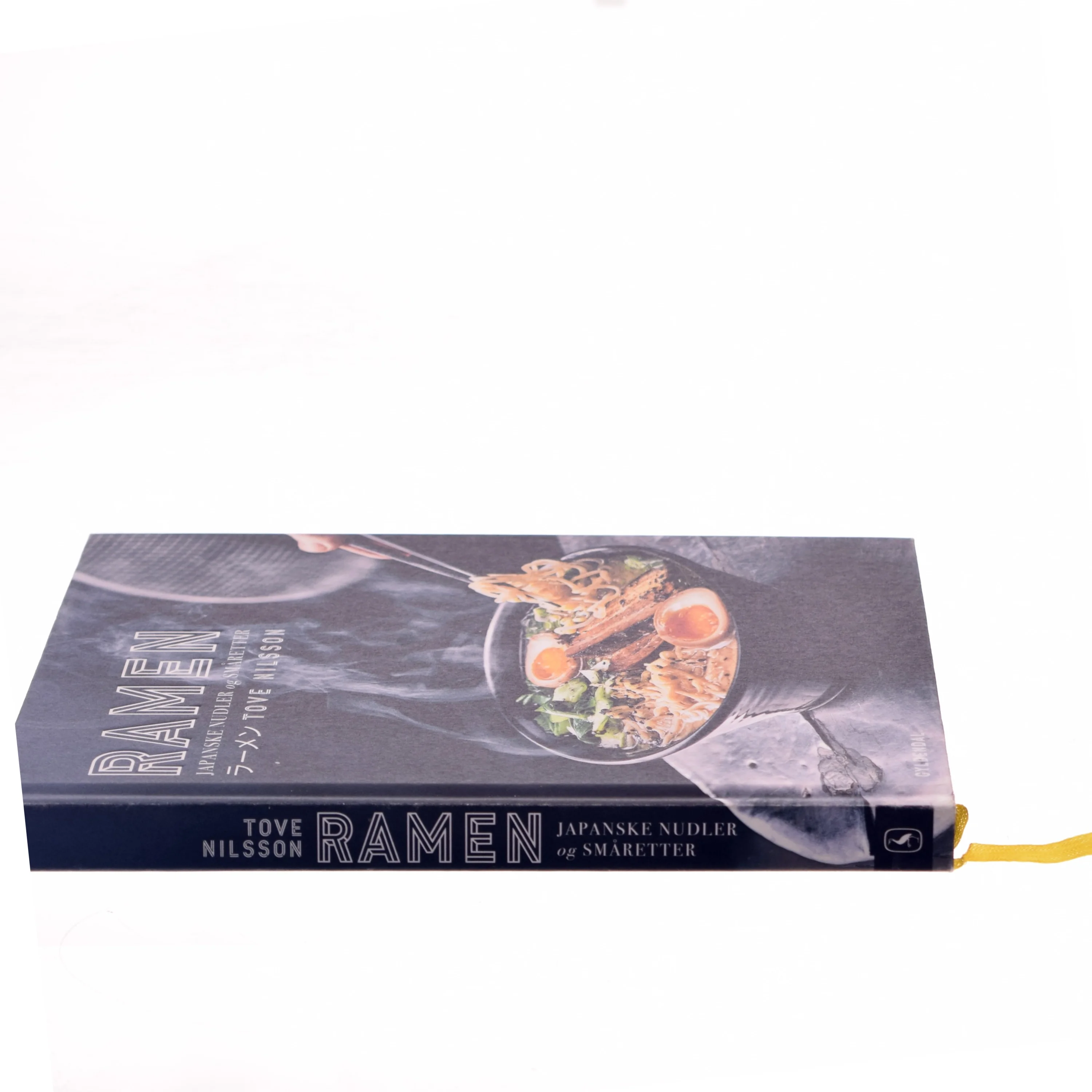 Ramen : japanske nudler og småretter af Tove Nilsson (f. 1983) (Bog)