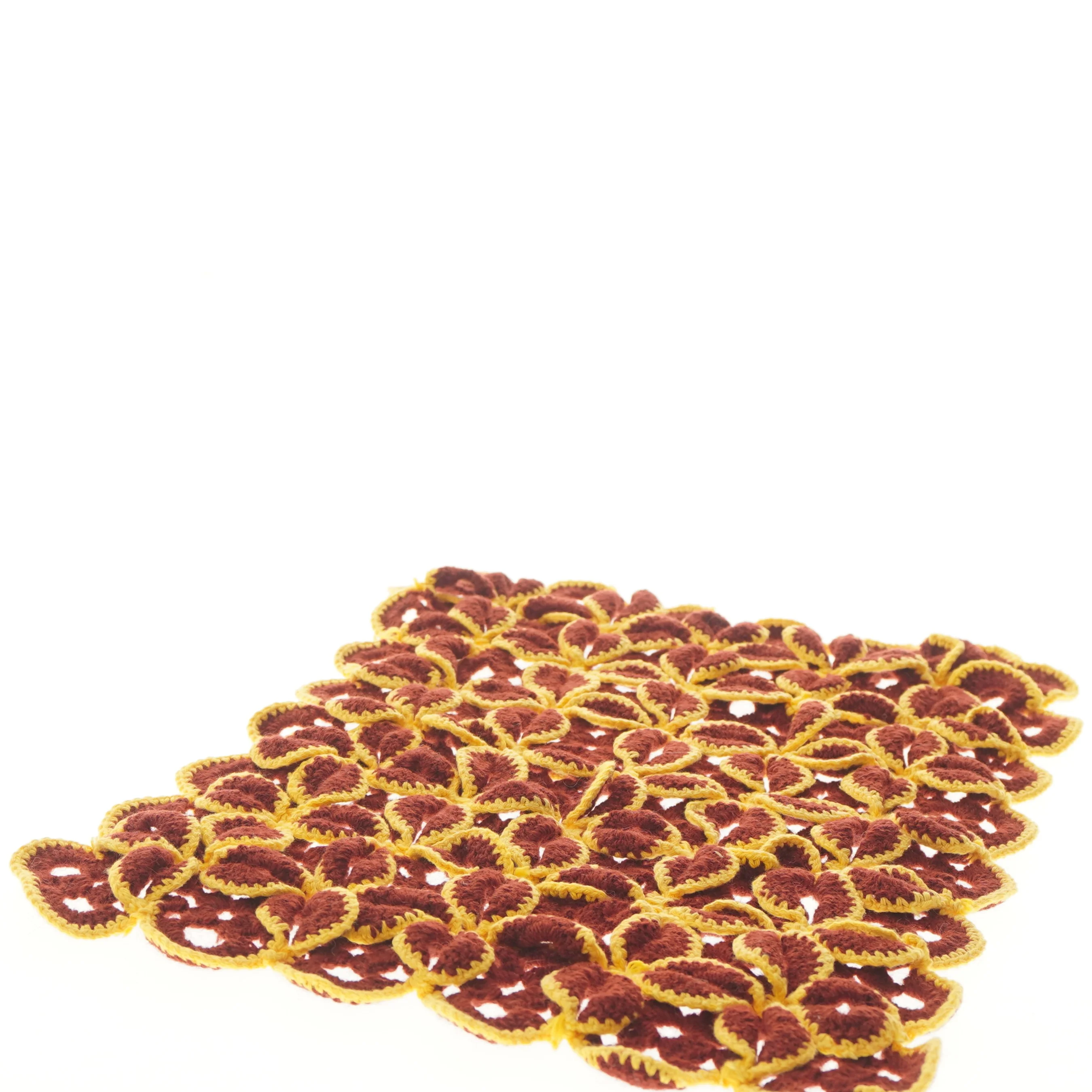 Strikket bordløber (str. 43x32 cm)