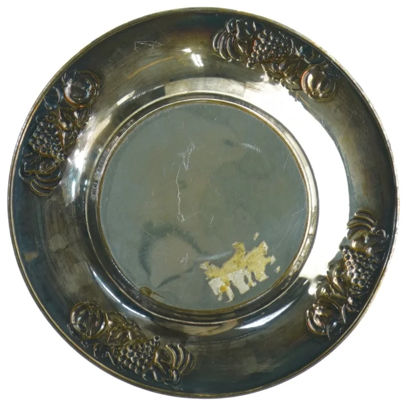 Dekorativ sølvfarvet minitallerken (str. Ø 16 cm)