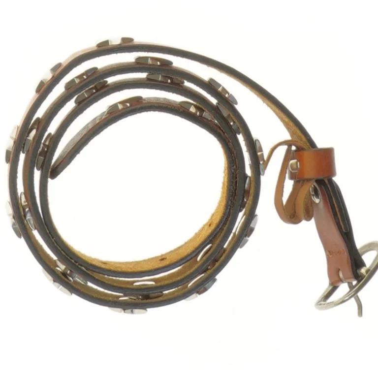 Brunt læderbælte med stjerner (str. 103 cm)