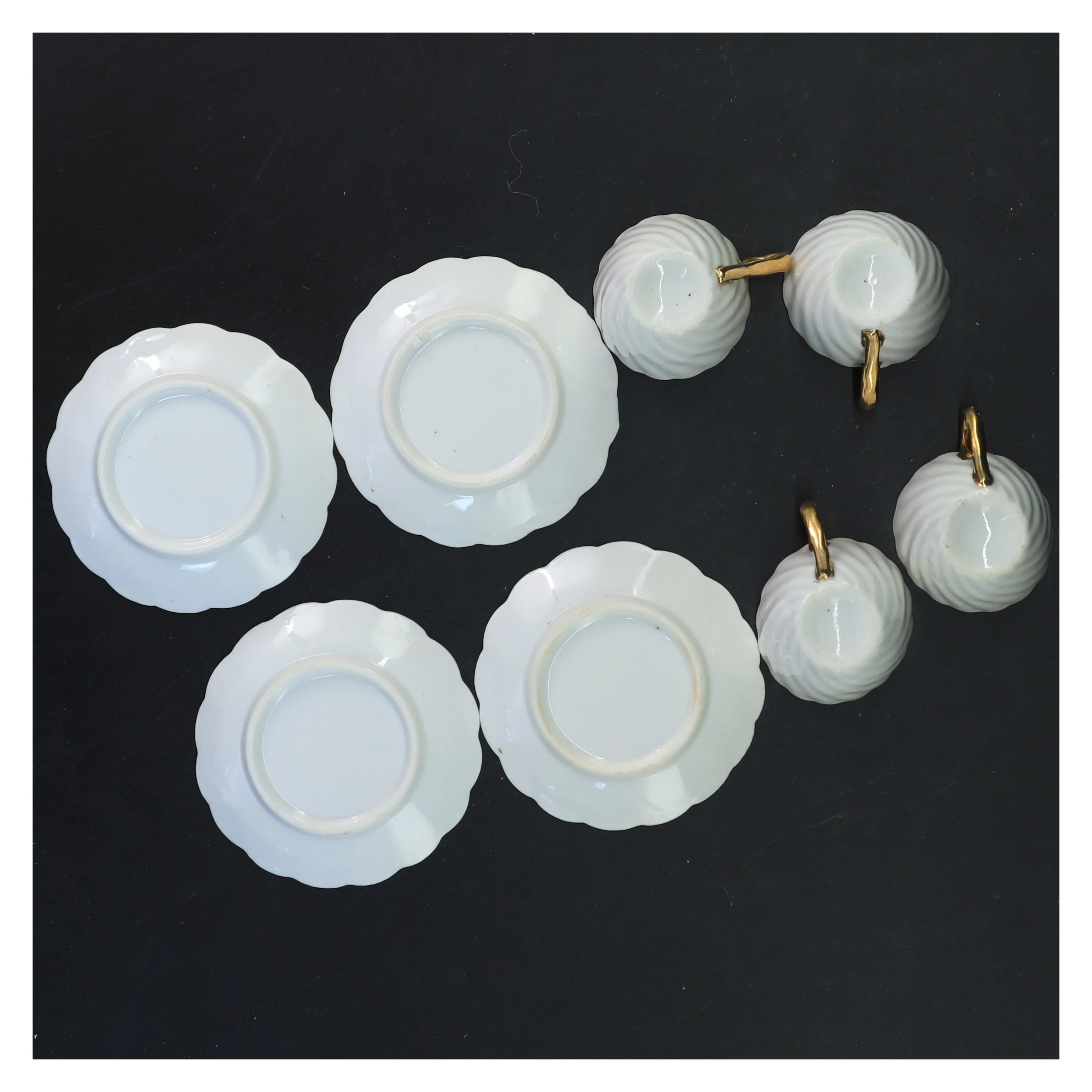 Porcelæn tesæt (str. 15x10&8x6&5x5&9x1 cm)