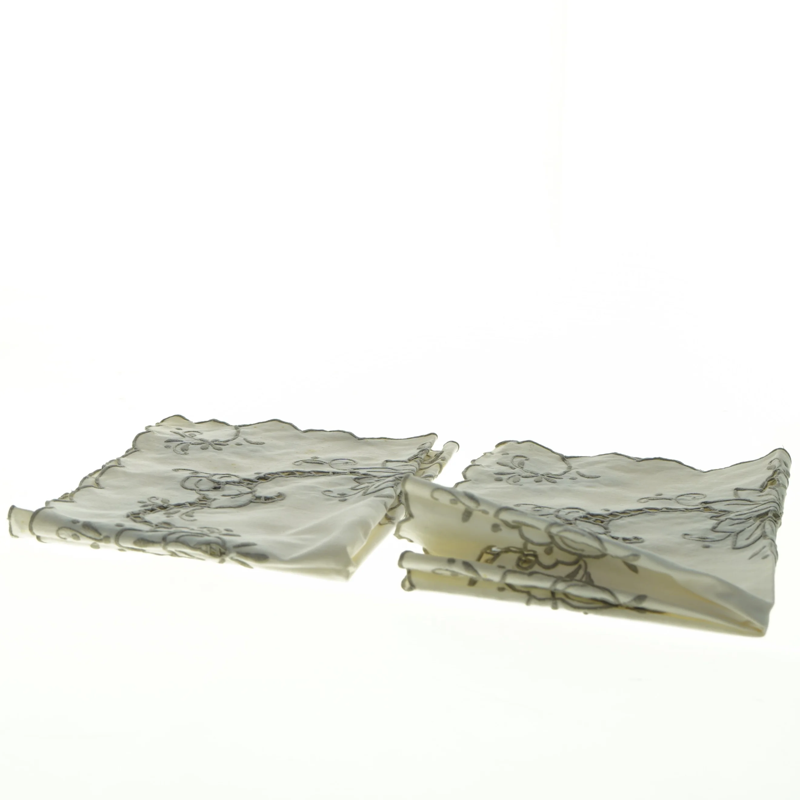 Broderede duge (str. 47 x 31 cm)