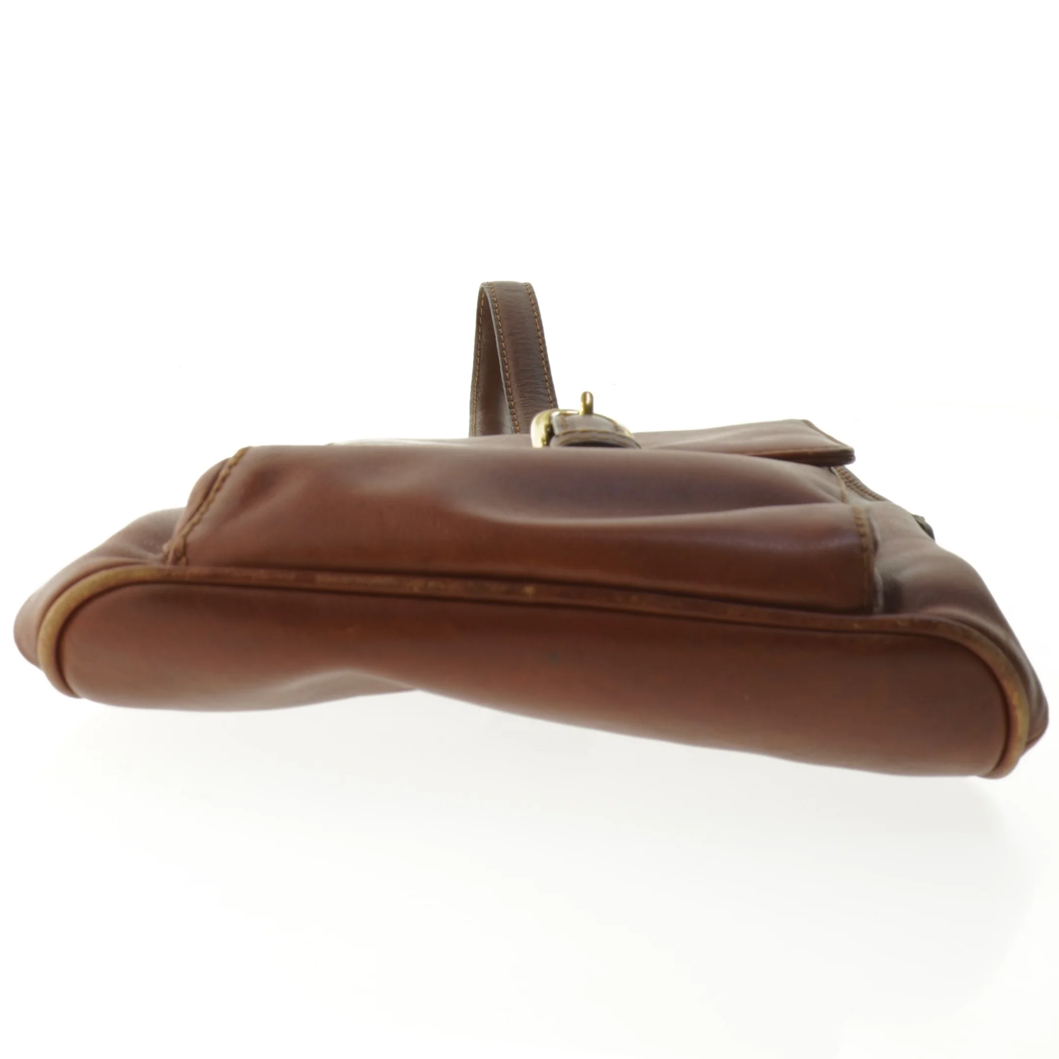 Lille brun lædertaske (str. 25x19 cm)