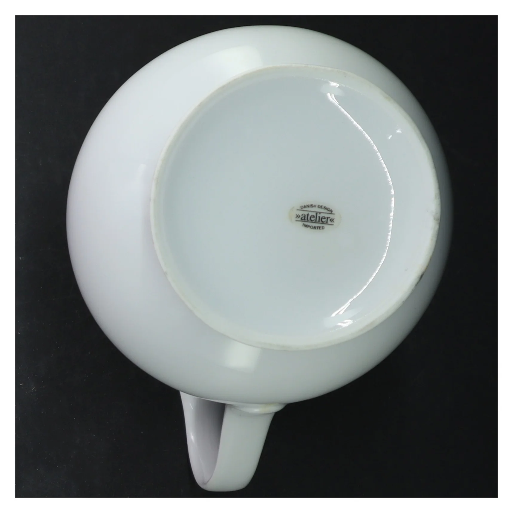 Hvid kande 19 cm fra Atelier (str. 19 cm)