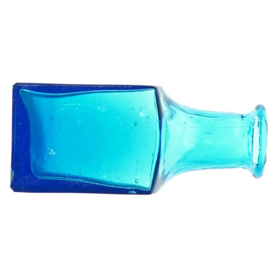 Blå glasvase (str. 10,5x4,5 cm)