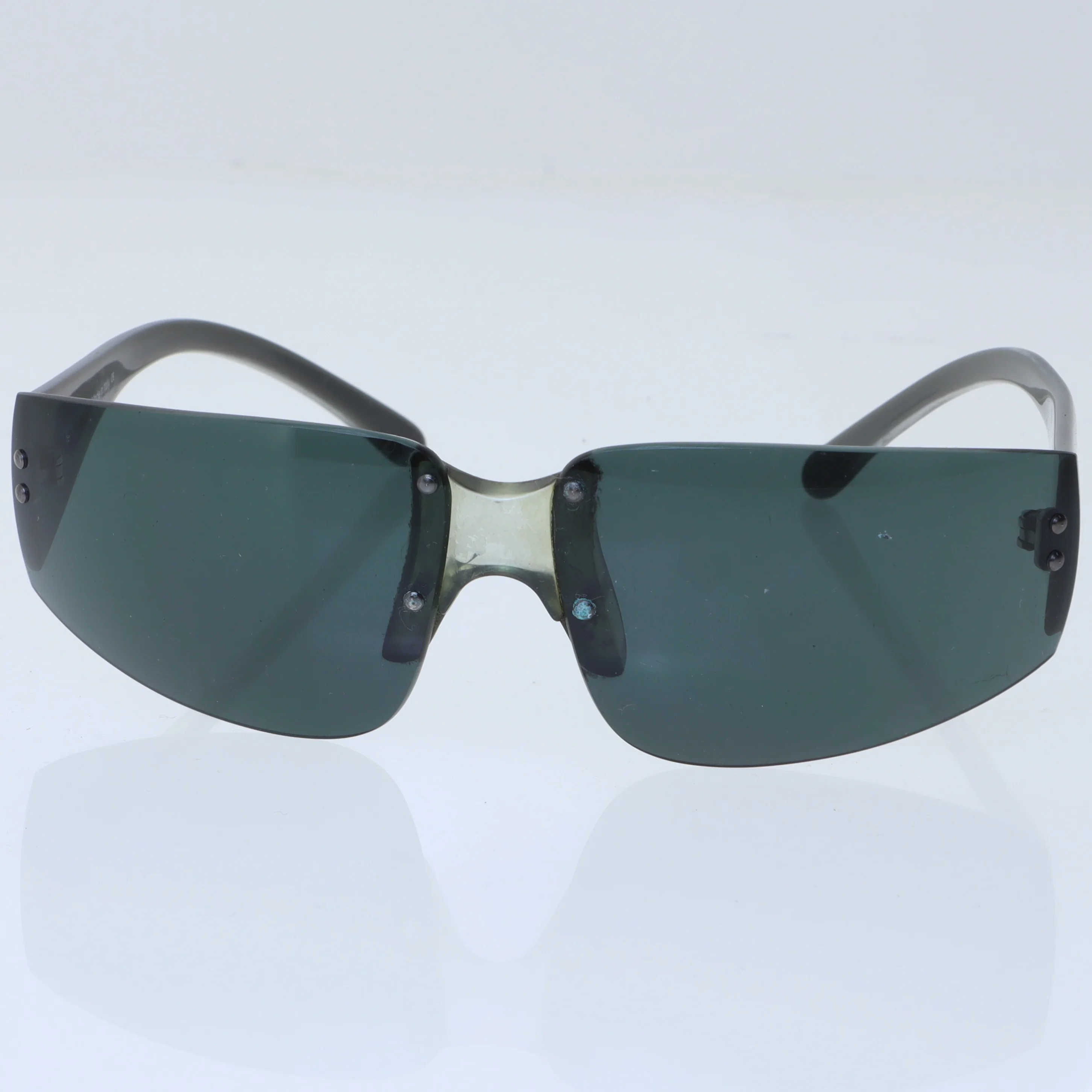 Solbriller med mørke linser fra Fendissime (str. 16 cm)