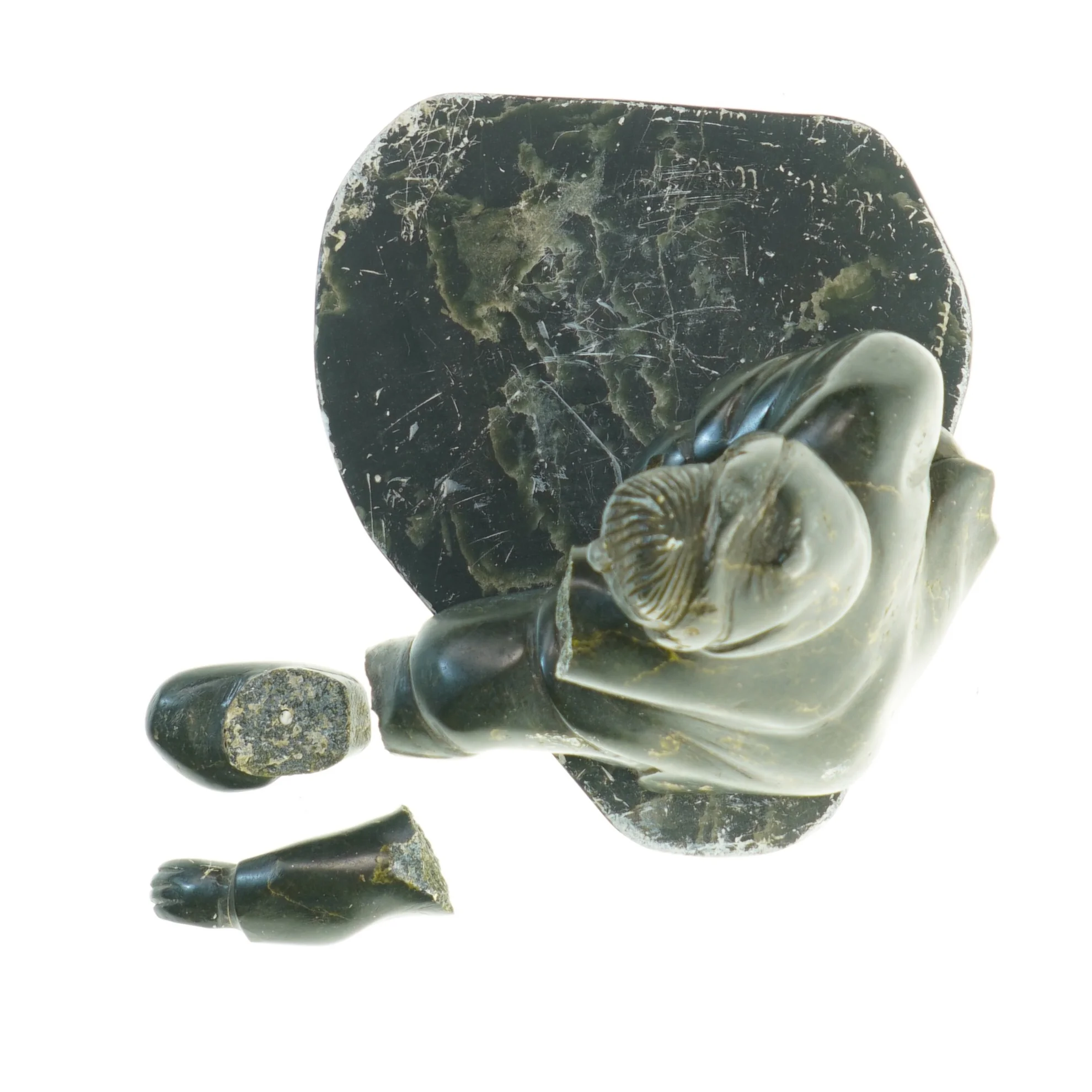 Grønlandica. Reparationstrængende stenskulptur (str. 19x21 cm)