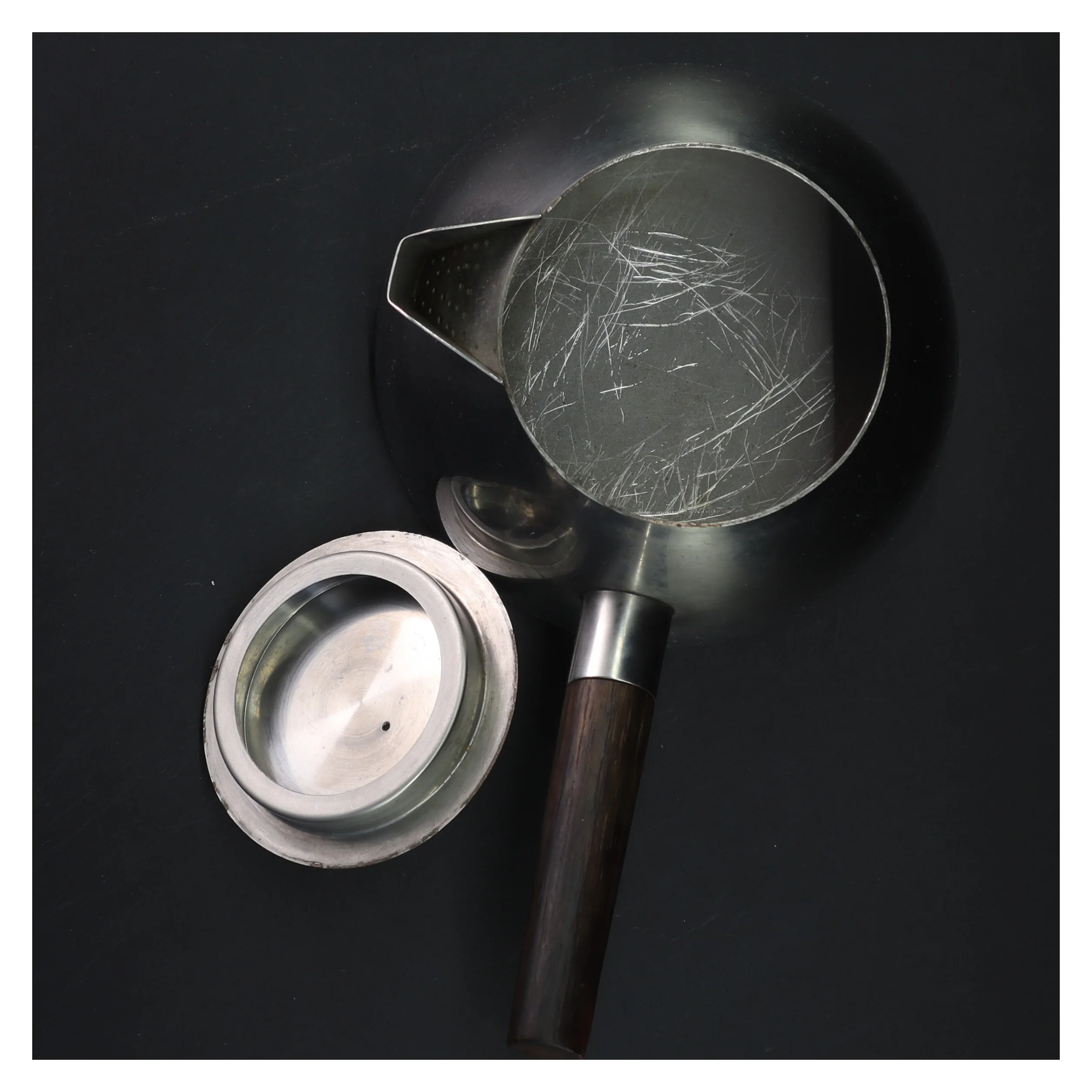 Tekande i rustfrit stål med træhåndtag og låg (str. 25x14 cm)