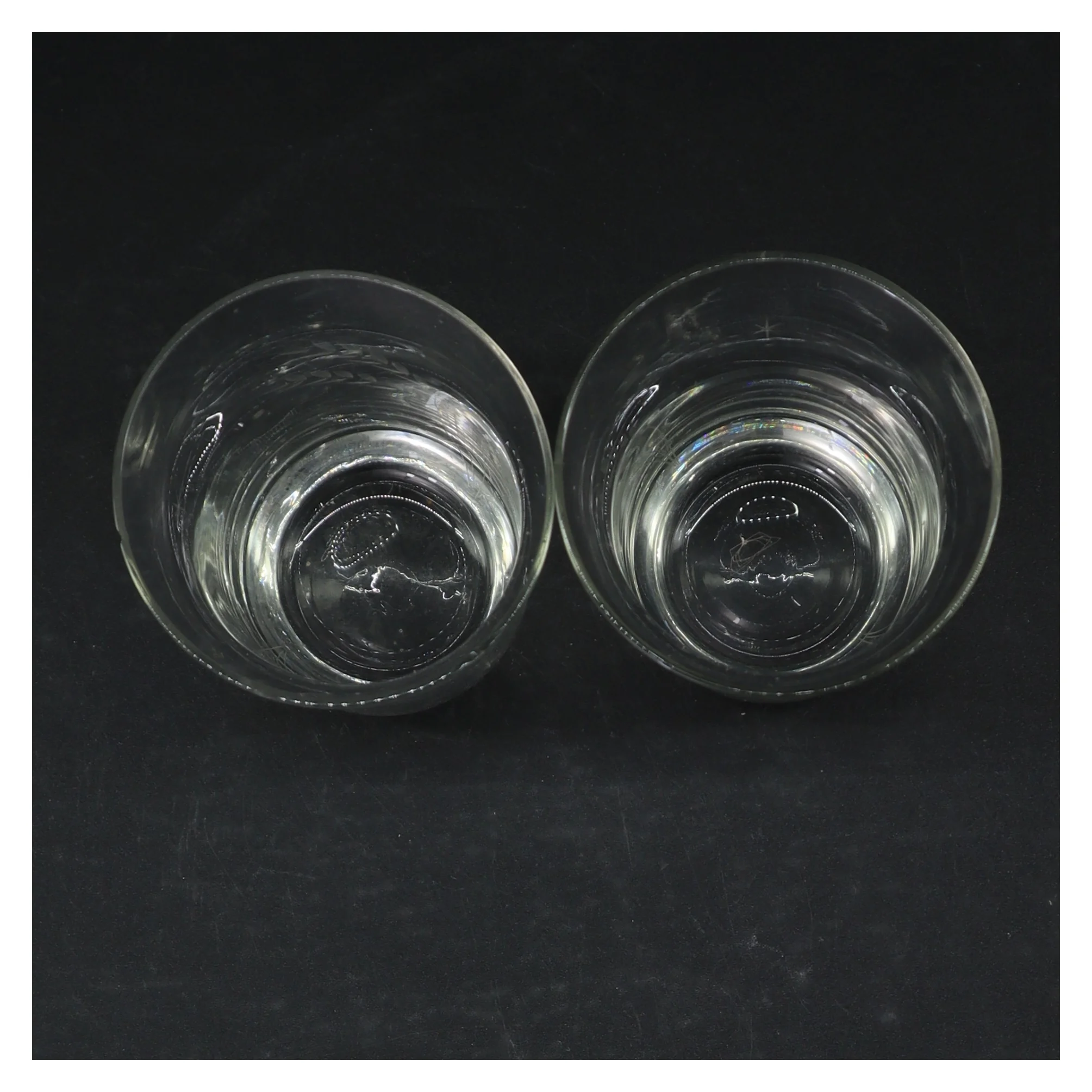 Gravérede glas (str. Ø 9 cm. længde, 12 cm)