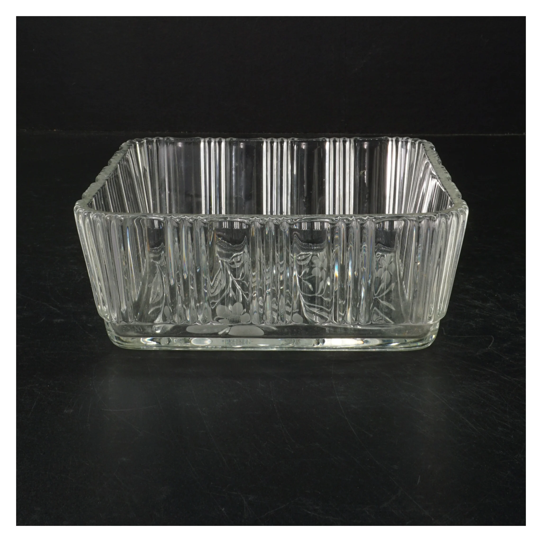 Glasfad med blomstermotiv (str. 17 x 17 cm)