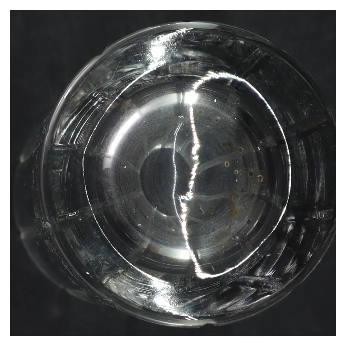 Glasvase (str. Ø 9 cm. længde, 28 cm)