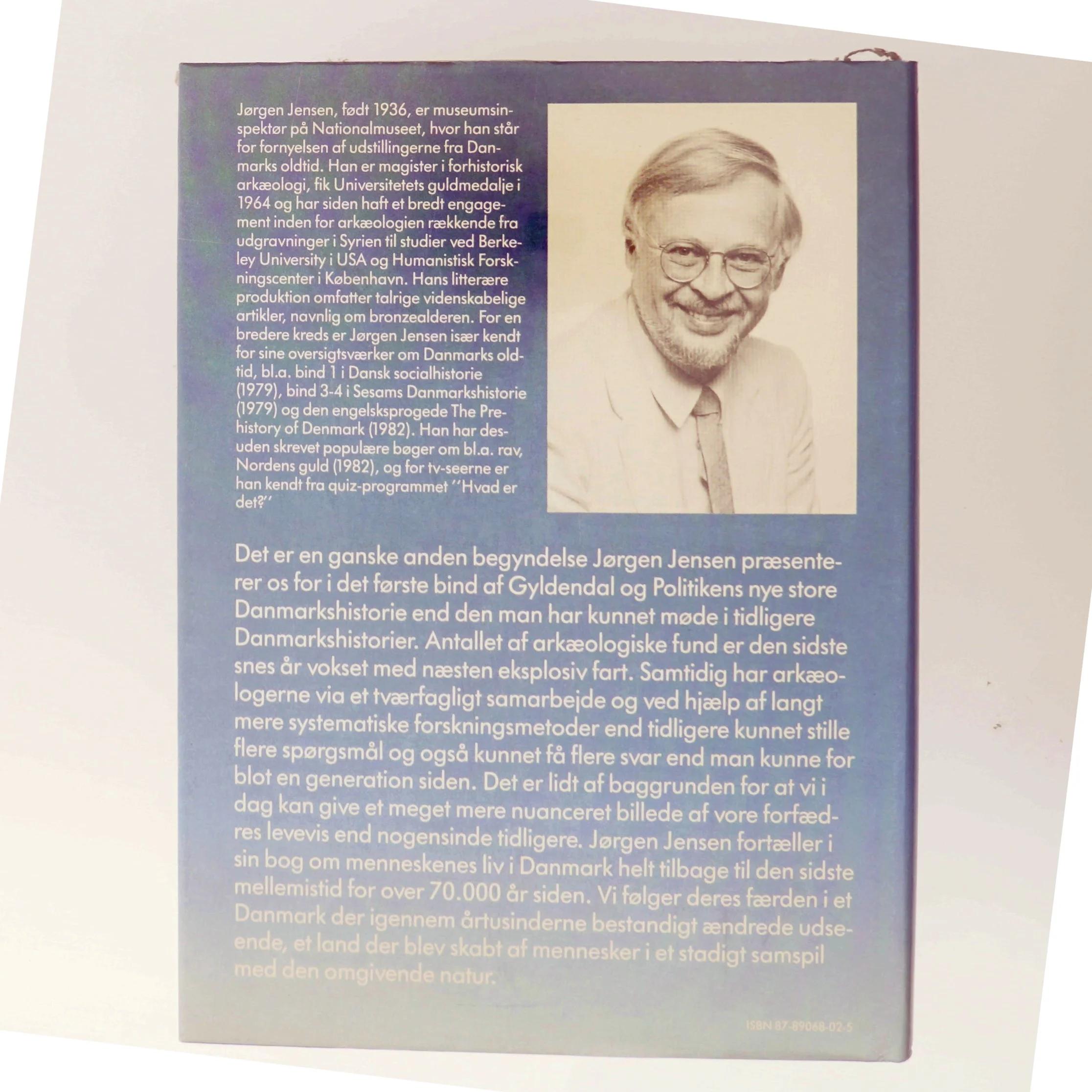 Bog om Danmarkshistorie fra Gyldendal