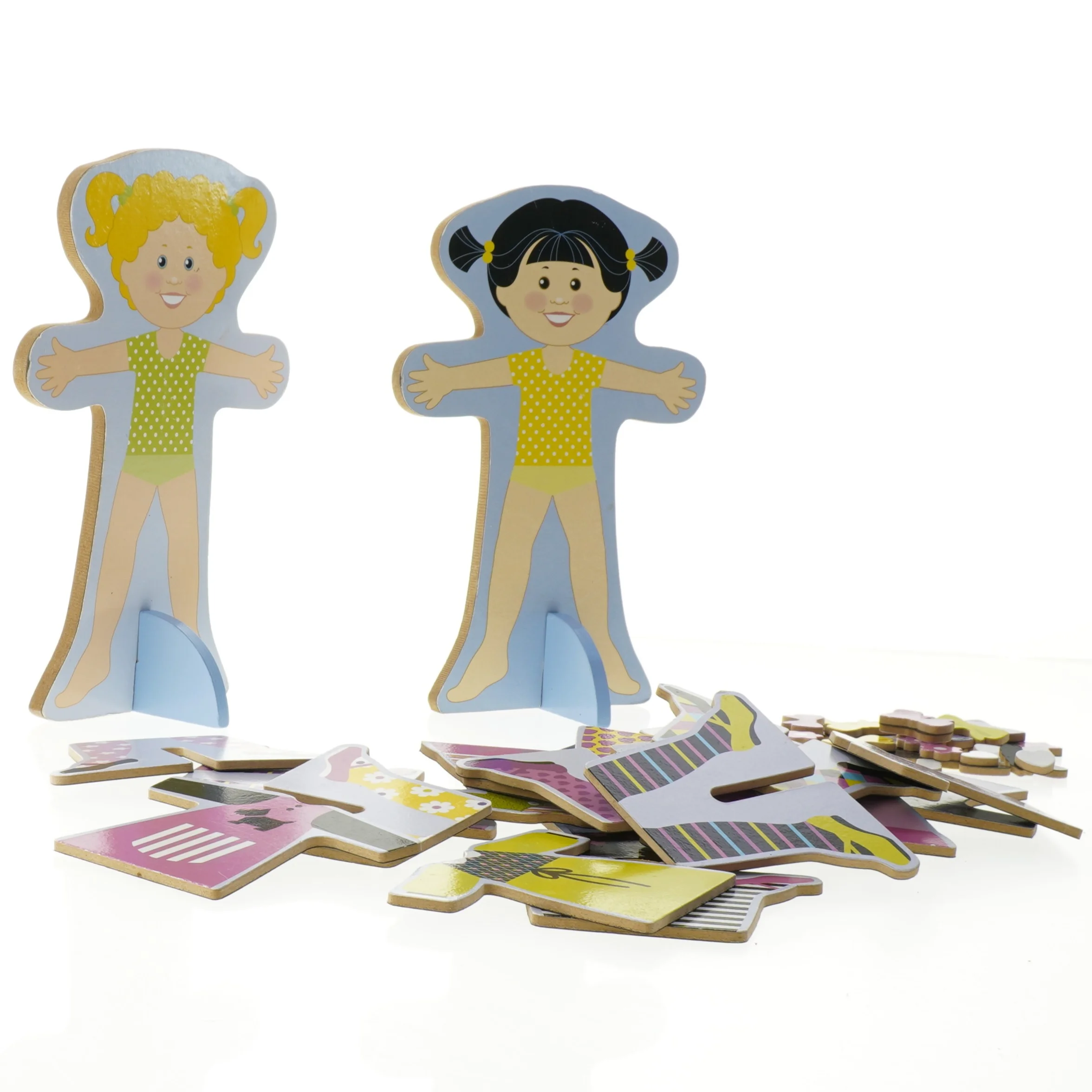 Påklædningsdukker til de mindste.  Magnetiske i kraftig kvalitet