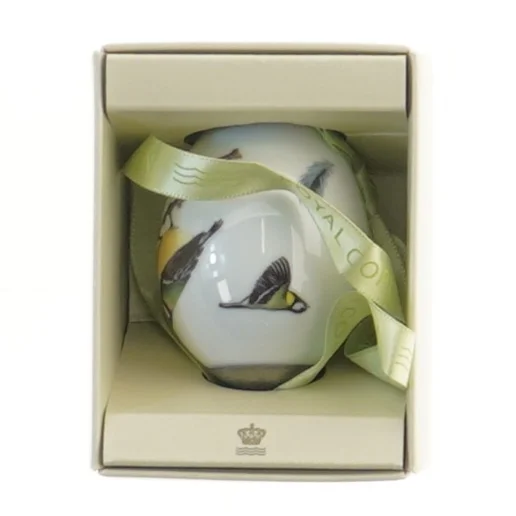 Royal Copenhagen Flora Danica ornament fra Royal Copenhagen (str. 6 cm)