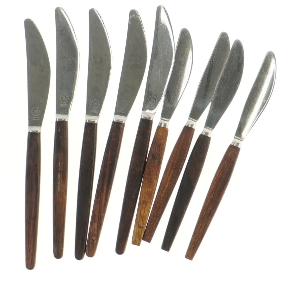 Sæt med smørknive og taske (str. 9 stk 22 & 20 cm)