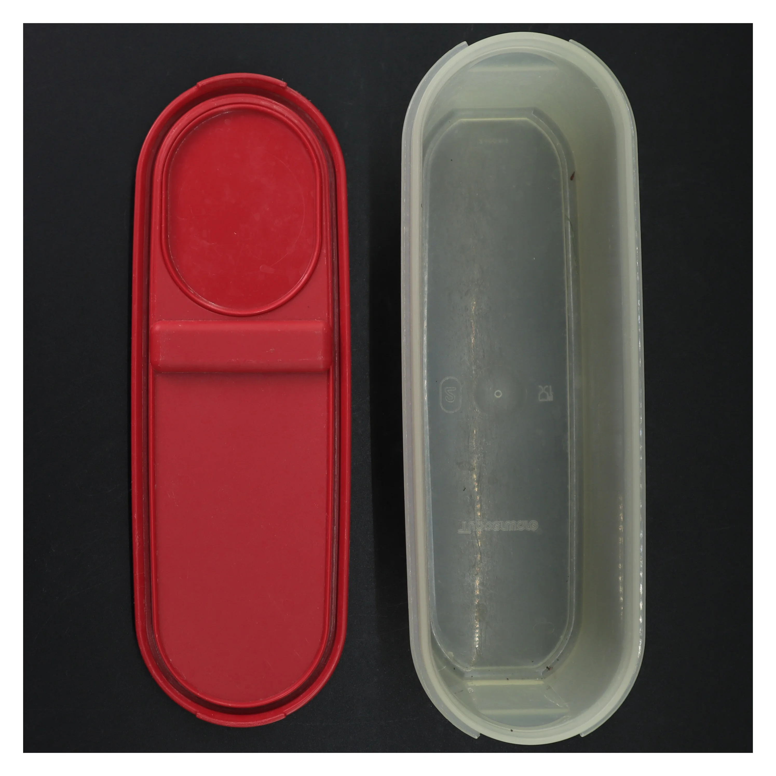 Se-let box fra Tupperware (str. 25 x. 7,5 cm)