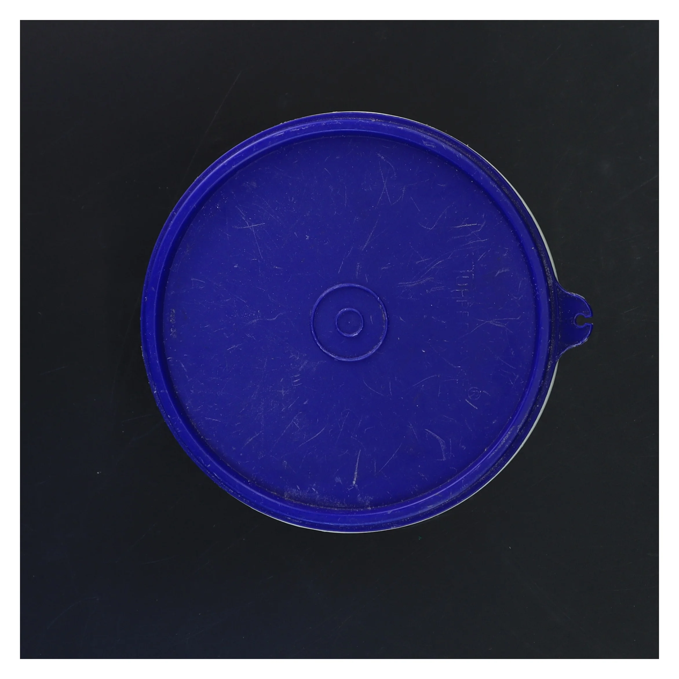 Tupperware opbevaringsboks med låg fra Tupperware (str. Ø 13 cm)