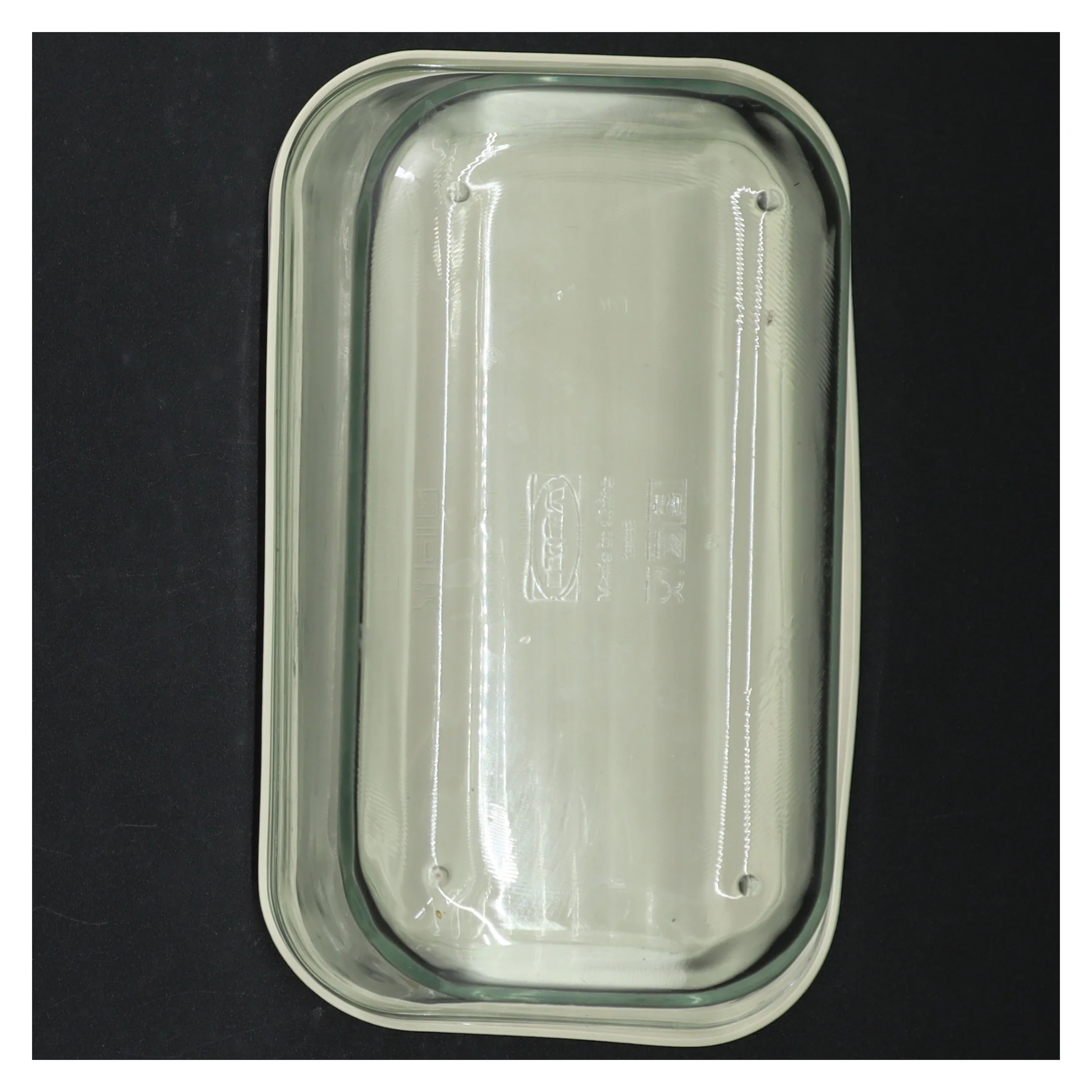 Opbevaringsbeholder med låg fra IKEA (str. 21 x. 12 cm)