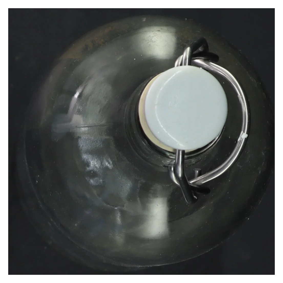 Glasflaske med patentlåg fra IKEA (str. 29x9 cm)