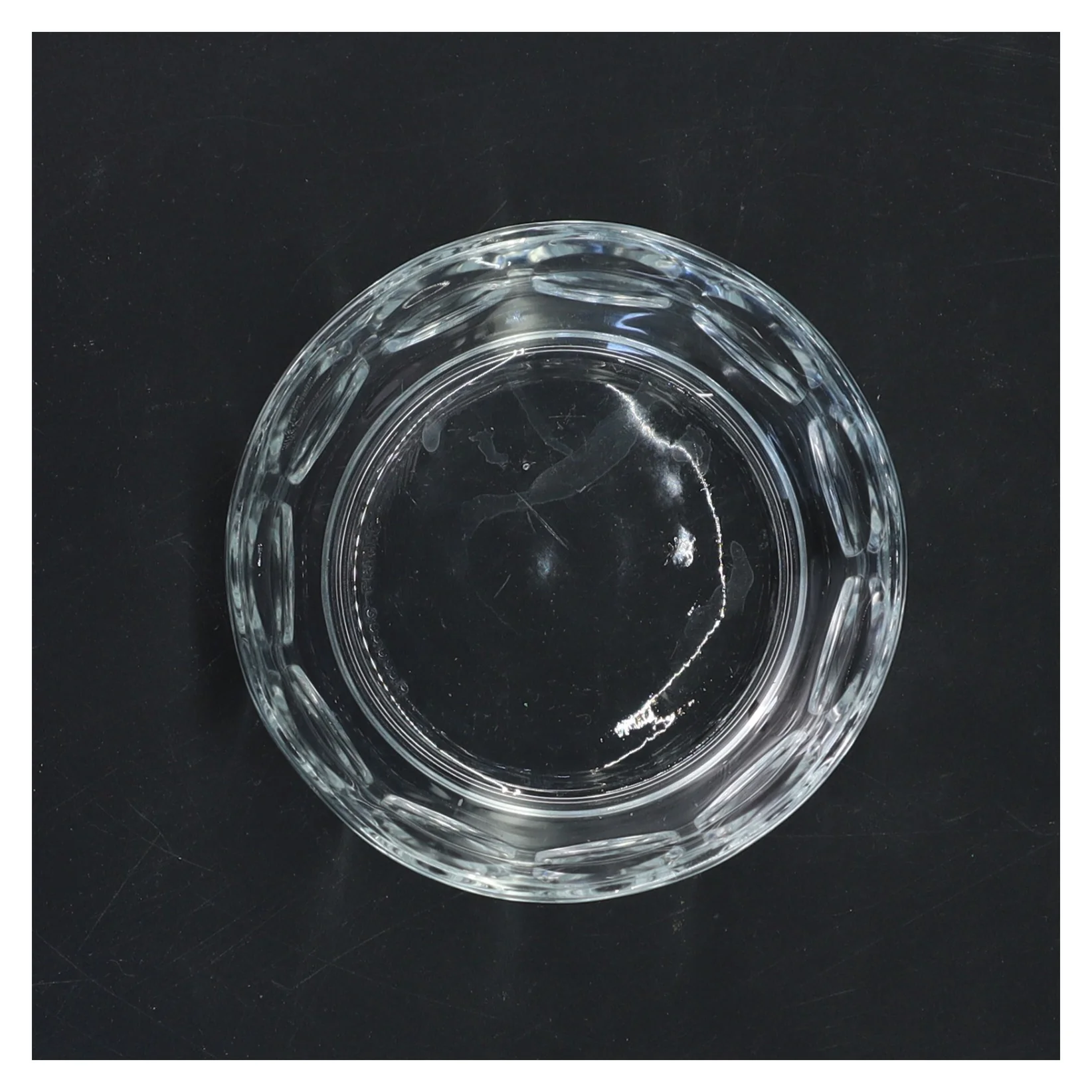 Glas skål (str. Ø 10 cm)