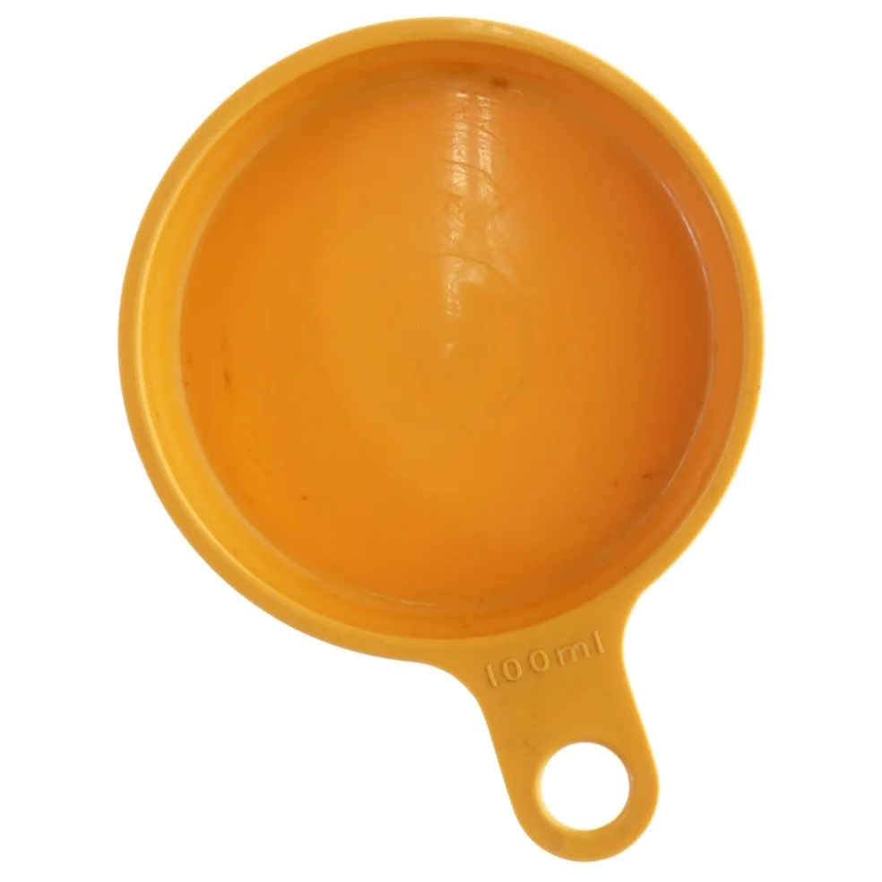 Målebæger fra Tupperware (str. 9,5x12,5x2,5 cm)