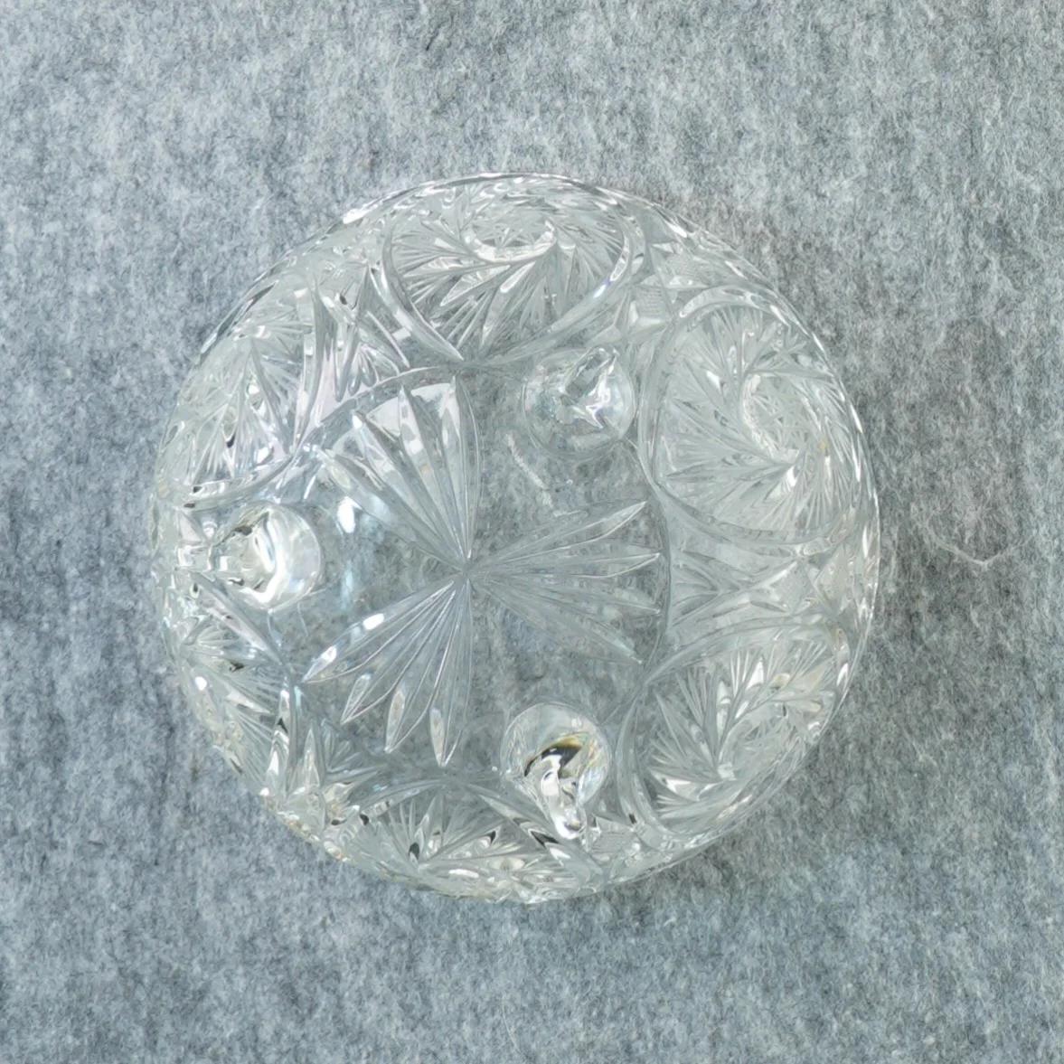 Skål i krystal (str. 16 x 7 cm)