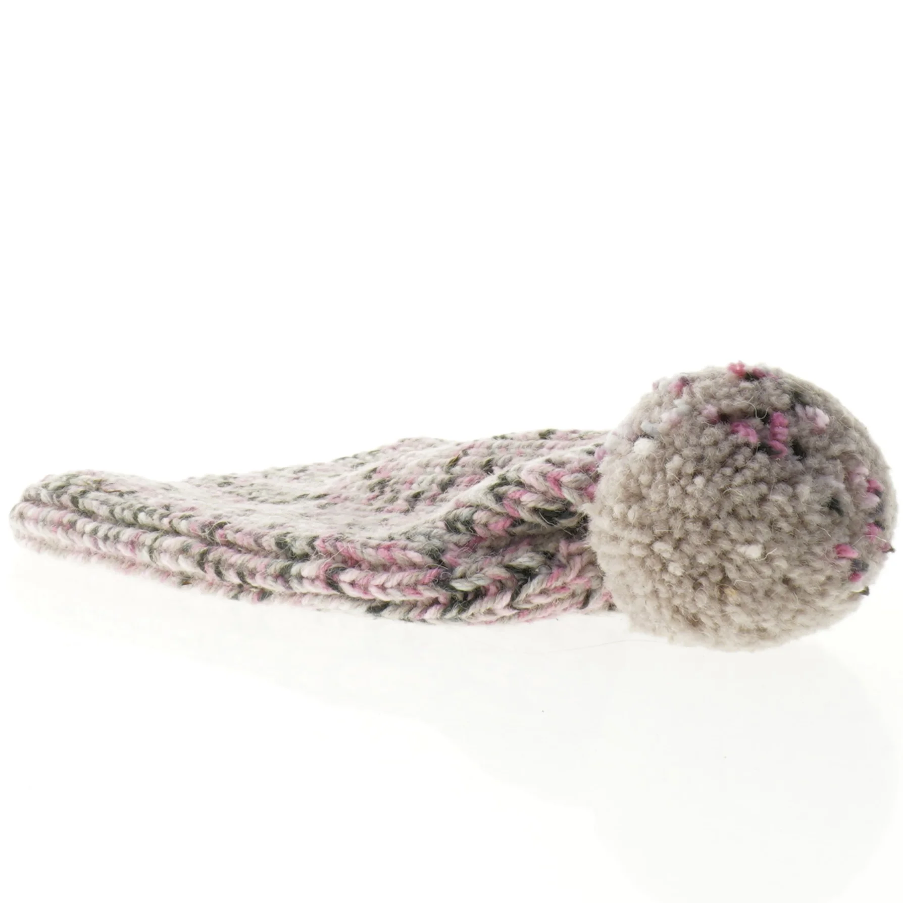 Strikket hue med pompon (str. 27 x 18 cm)