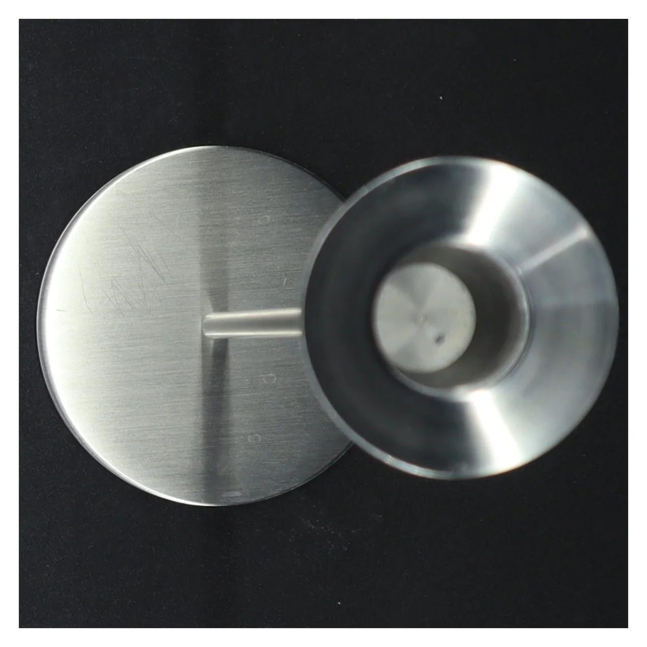 Lysestage i rustfrit stål fra Piet Hein (str. H 29 cm)