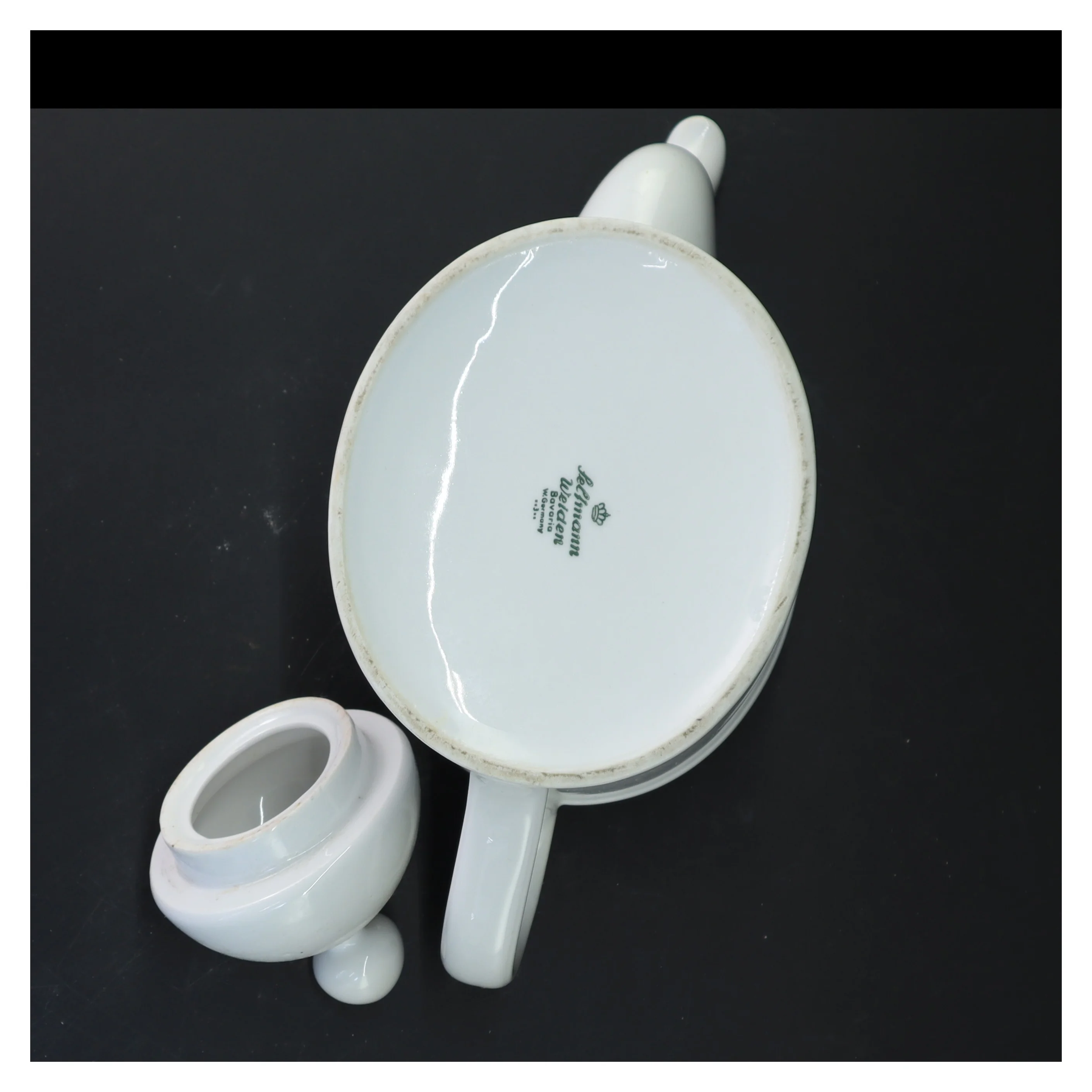 Hvid porcelæns tekande fra Bavaria (str. 17x23 cm)