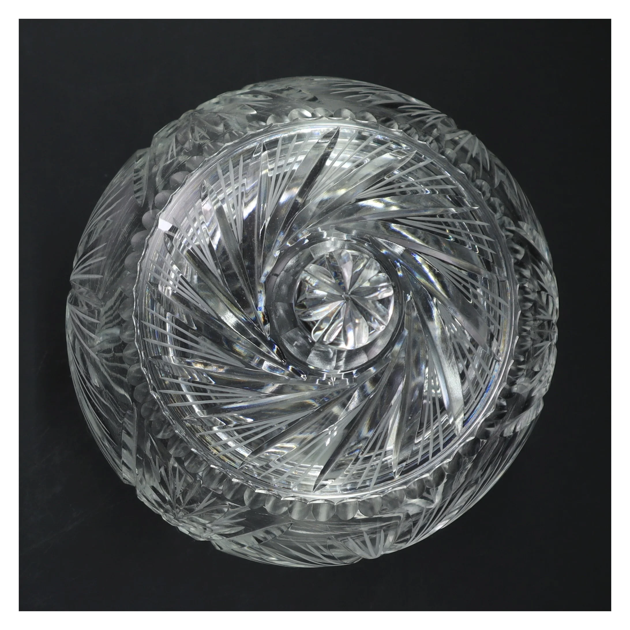 Krystal sukkerkrukke med låg (str. Ø 20 cm)