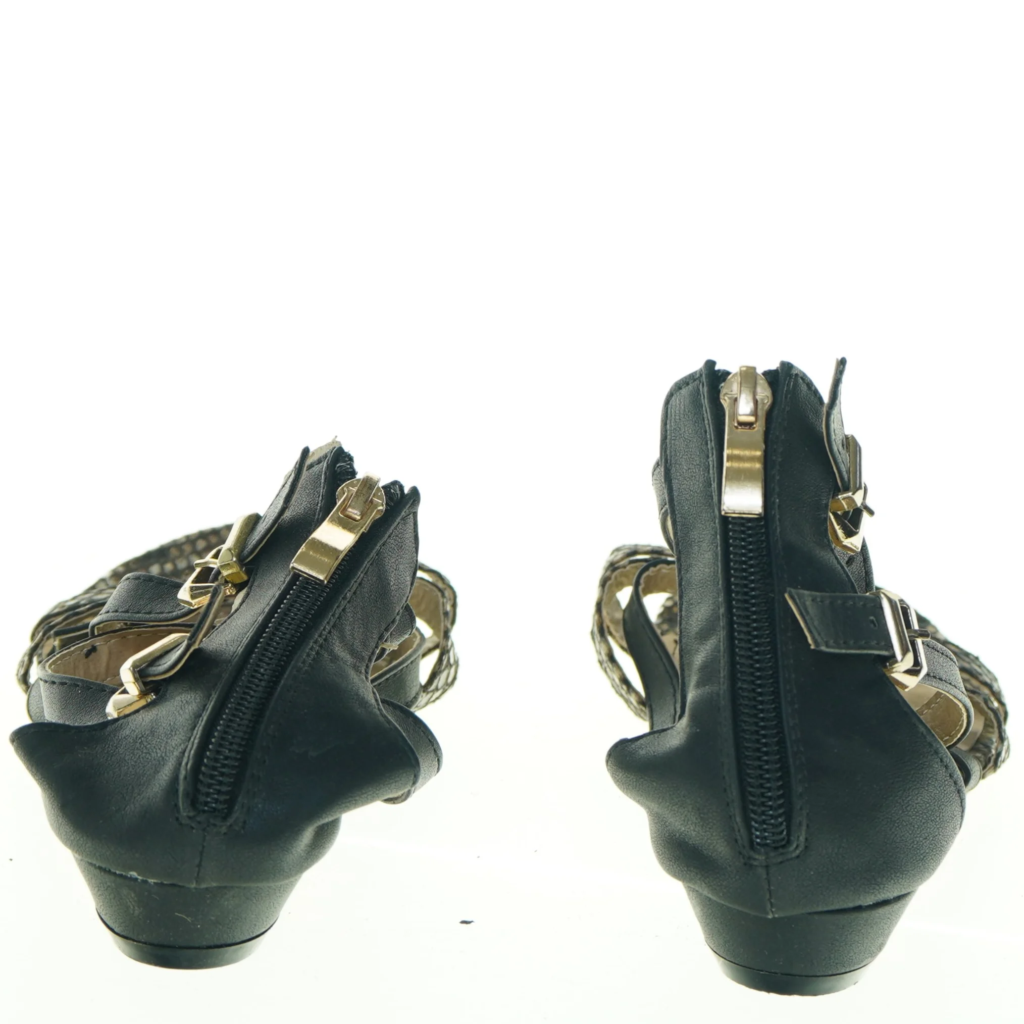 Sorte sandaler med hæl og lynlås (str. 37)