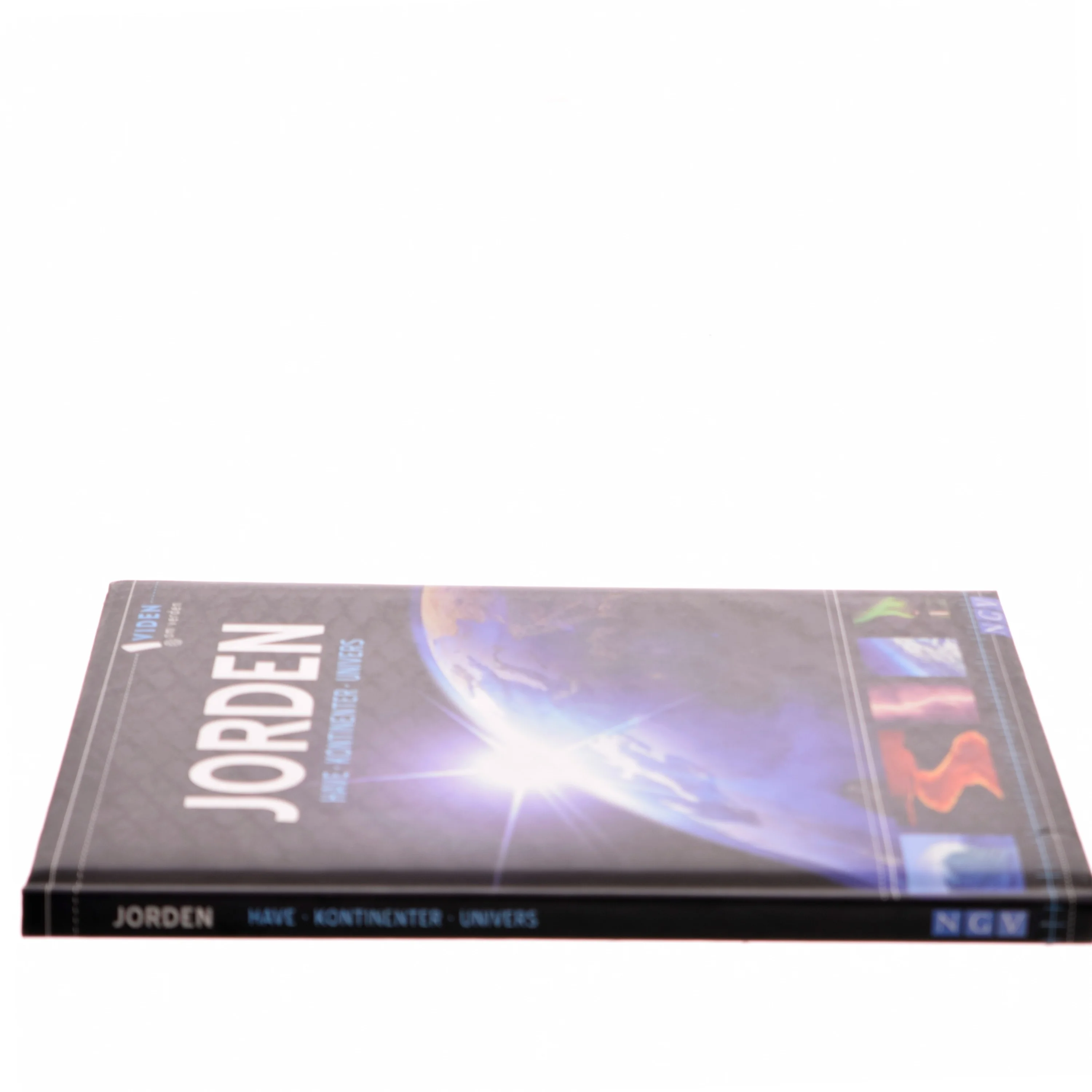 Jorden af <Ukendt> (Bog)