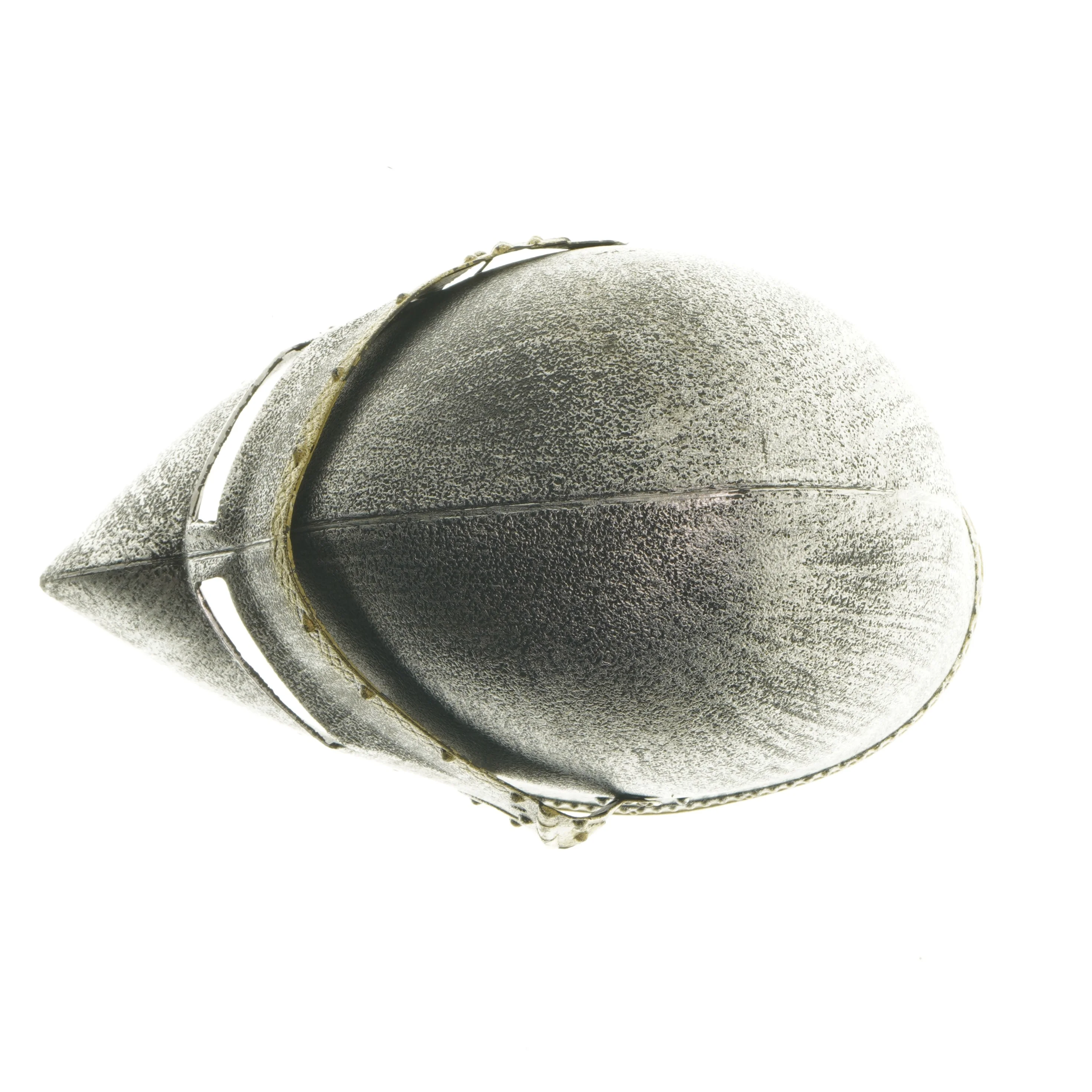 Gammel ridderhjelm i plast (str. 25,5 cm)