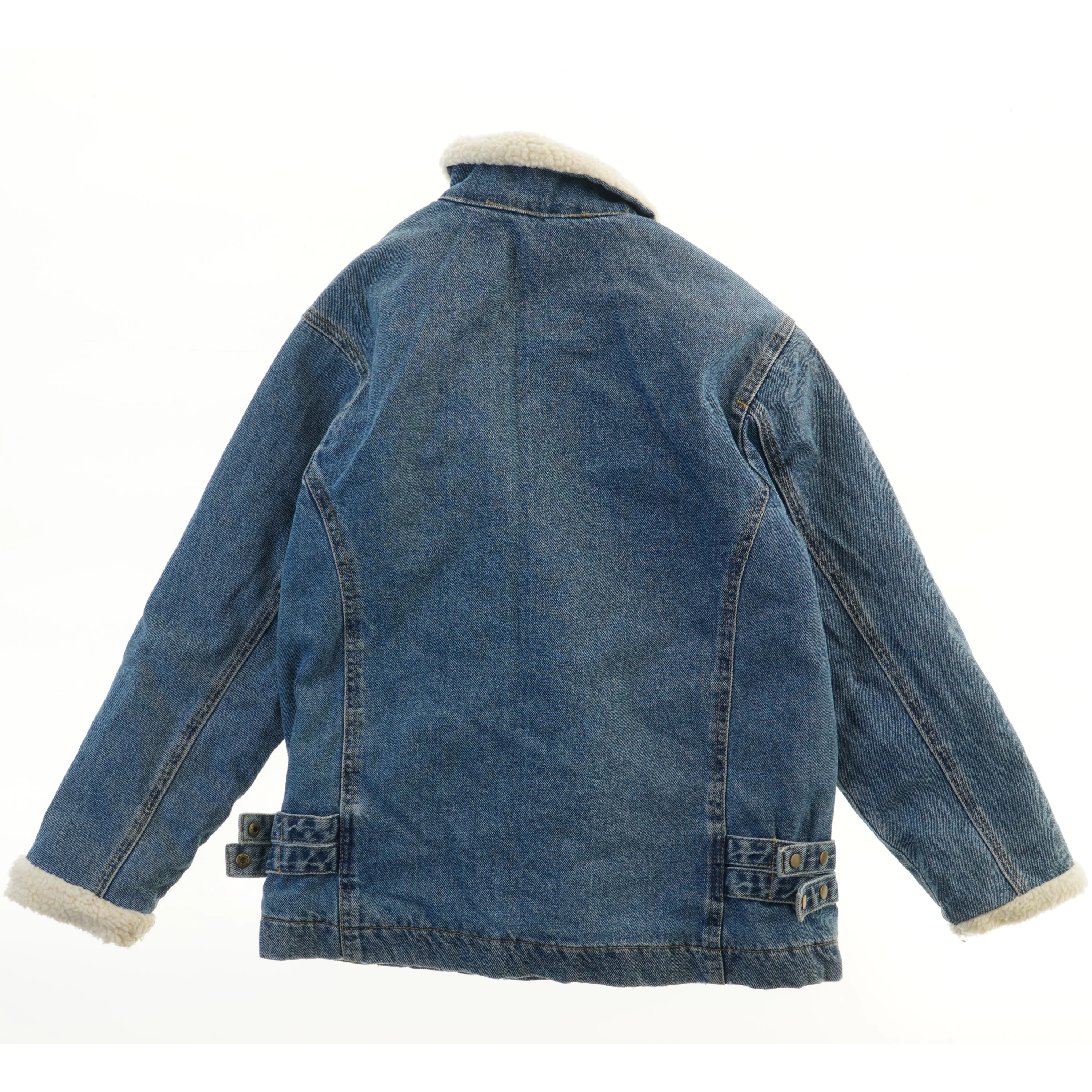 Zara Denimjakke med pelsfor (str. 152)