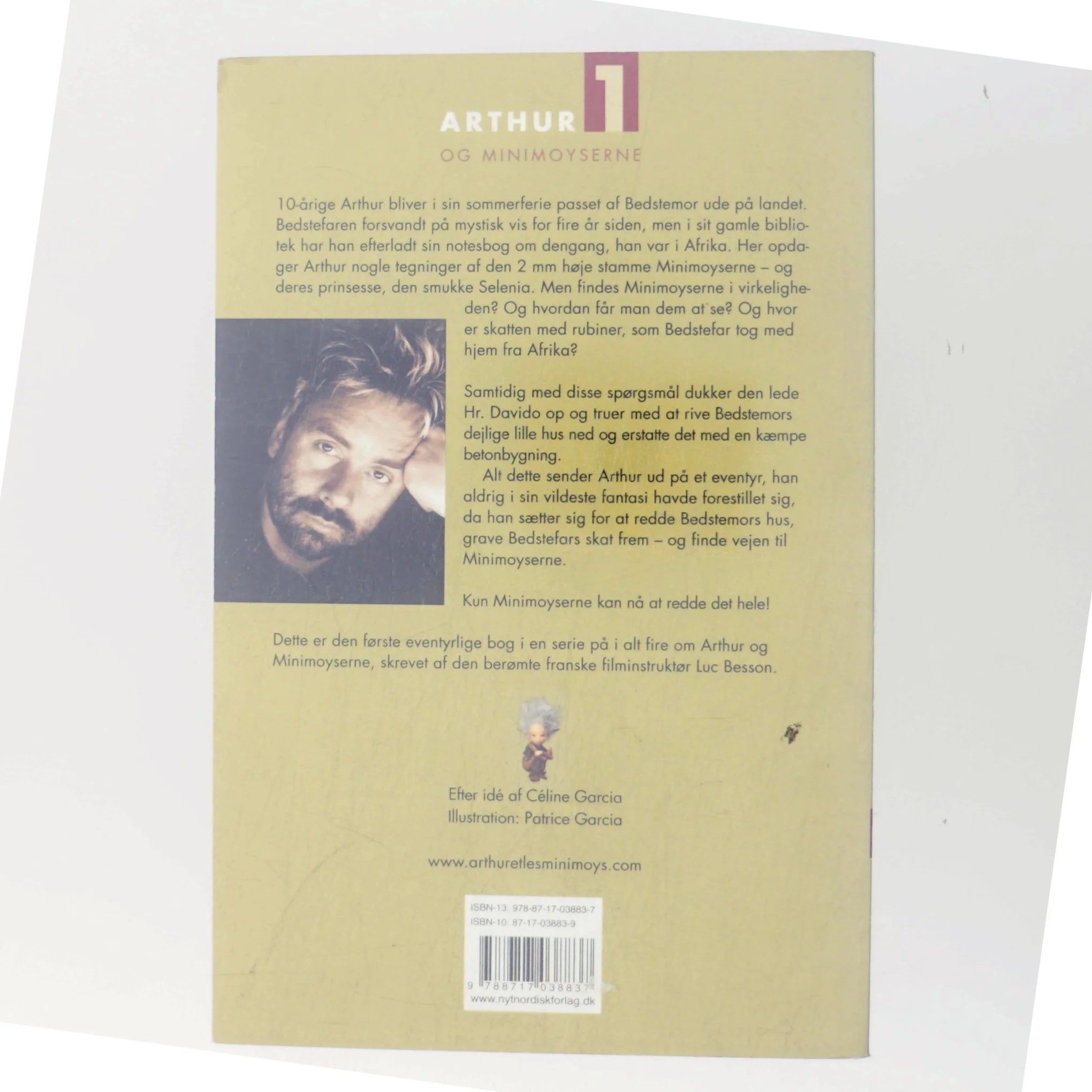 Athur og minimoyserne af Luc Besson (Bog)